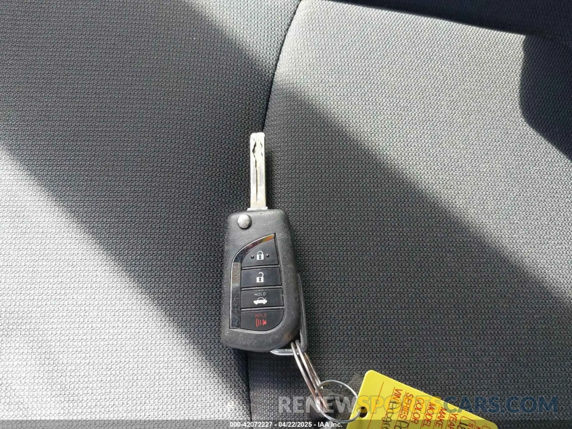 11 fotografías del automóvil dañado JTDEPRAEXLJ049852 TOYOTA COROLLA 2020