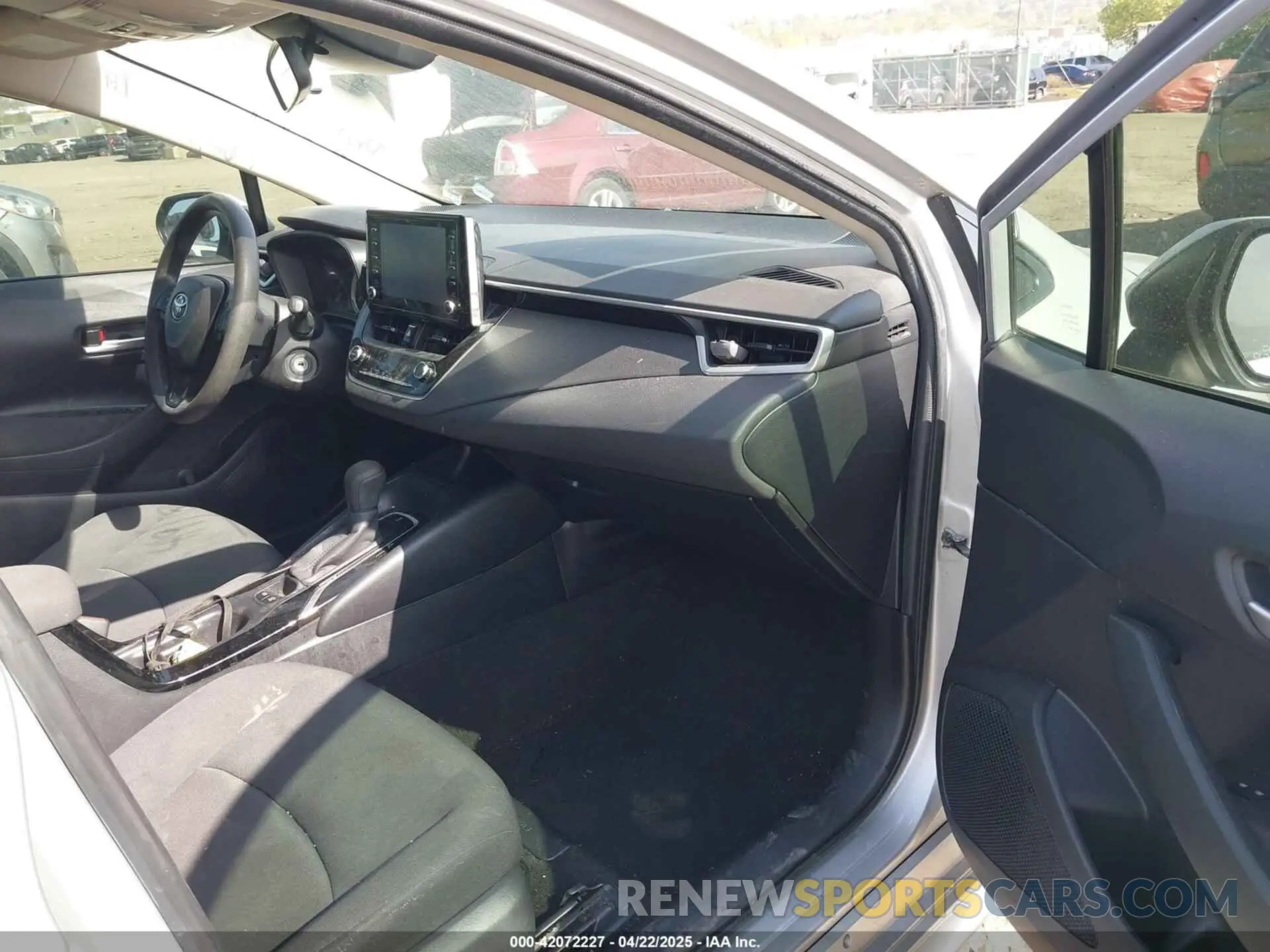 5 fotografías del automóvil dañado JTDEPRAEXLJ049852 TOYOTA COROLLA 2020
