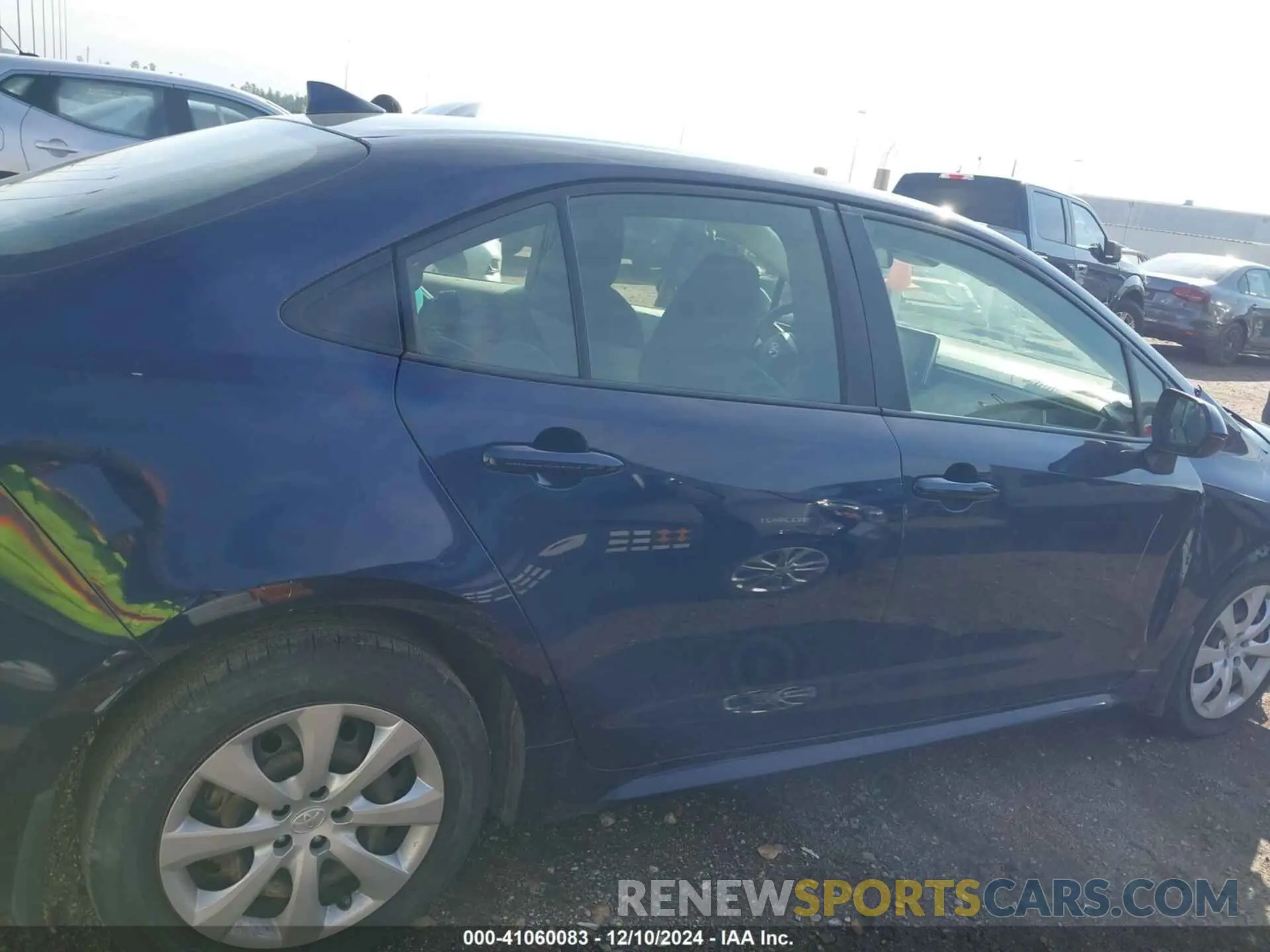 13 fotografías del automóvil dañado JTDEPRAEXLJ052962 TOYOTA COROLLA 2020