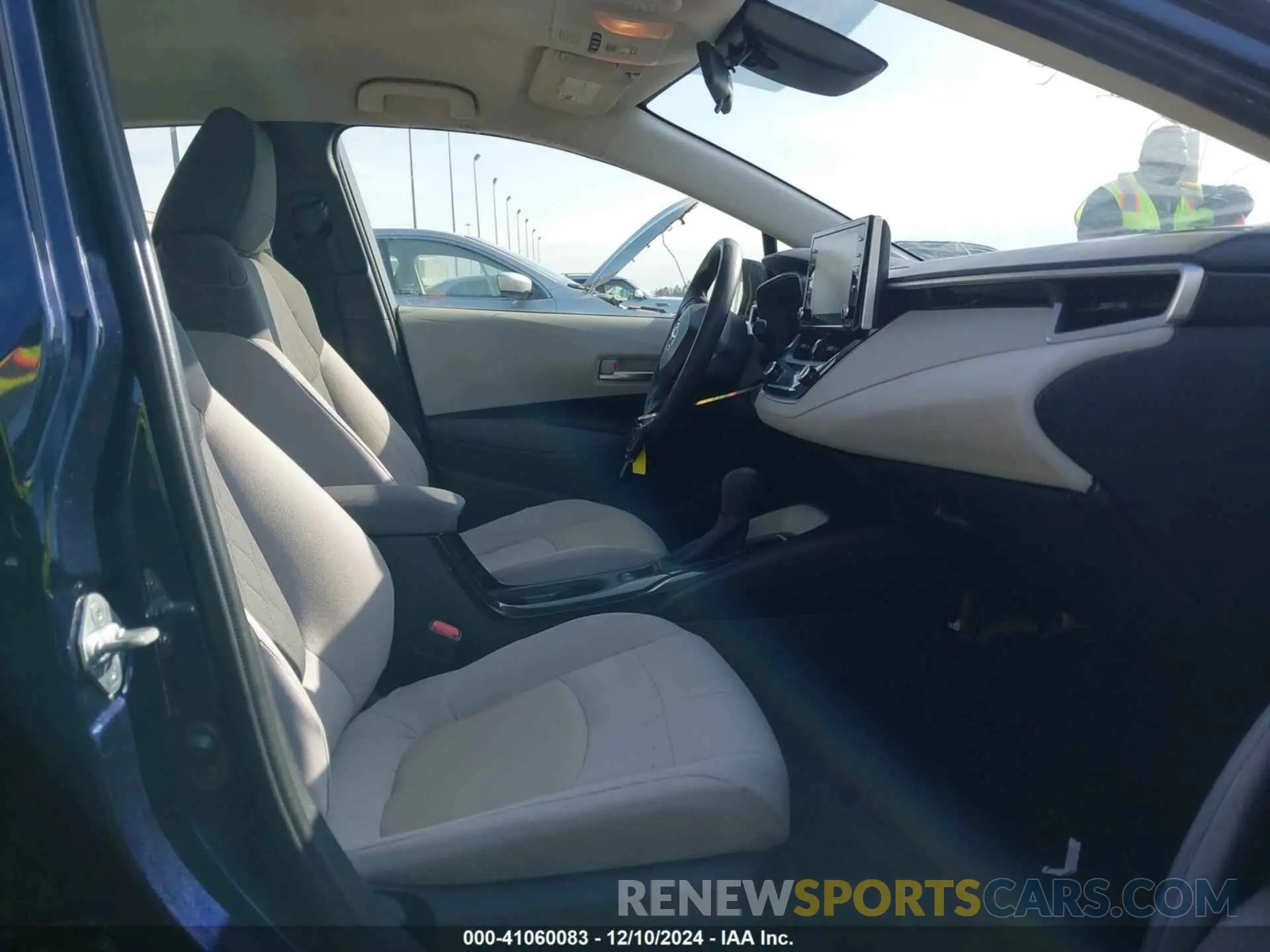 5 fotografías del automóvil dañado JTDEPRAEXLJ052962 TOYOTA COROLLA 2020