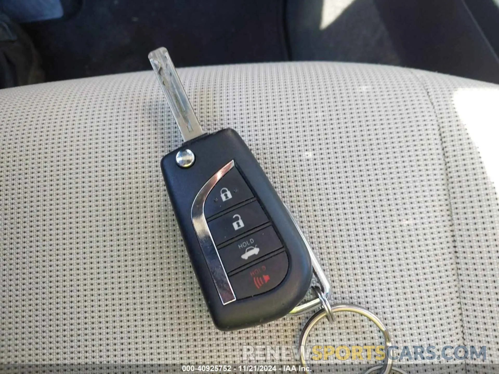 11 fotografías del automóvil dañado JTDEPRAEXLJ066876 TOYOTA COROLLA 2020