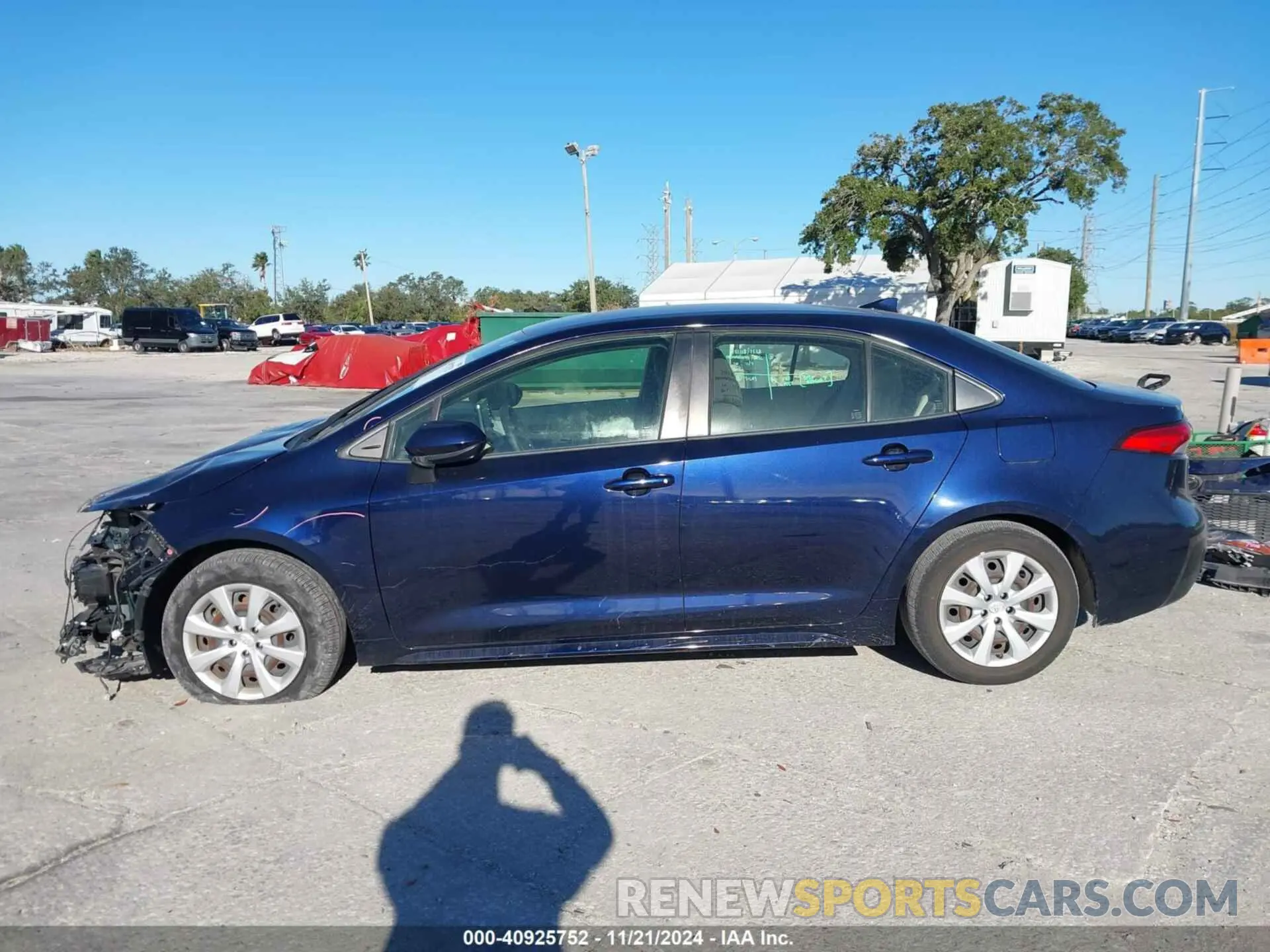 15 fotografías del automóvil dañado JTDEPRAEXLJ066876 TOYOTA COROLLA 2020