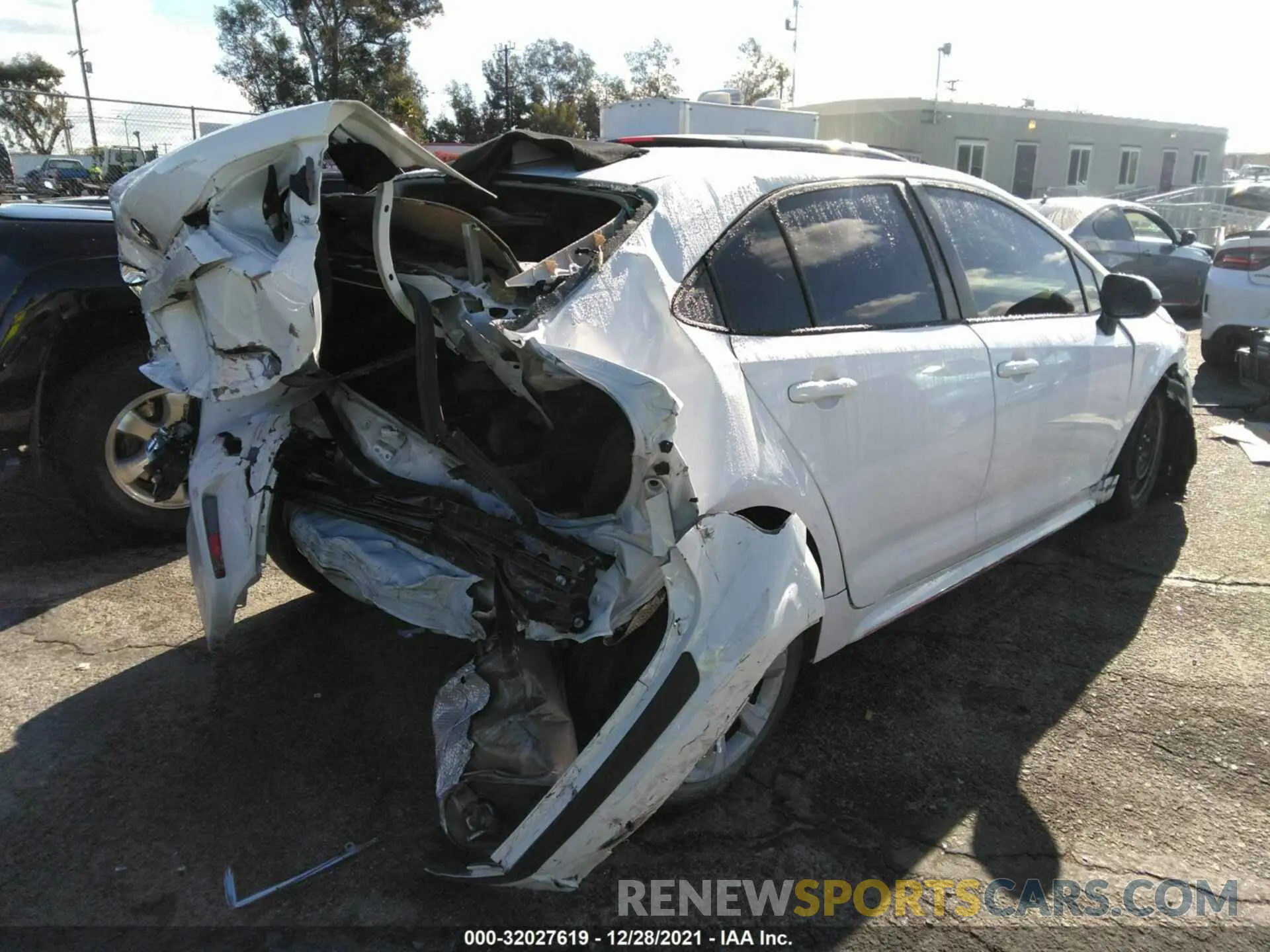 4 fotografías del automóvil dañado JTDEPRAEXLJ093107 TOYOTA COROLLA 2020