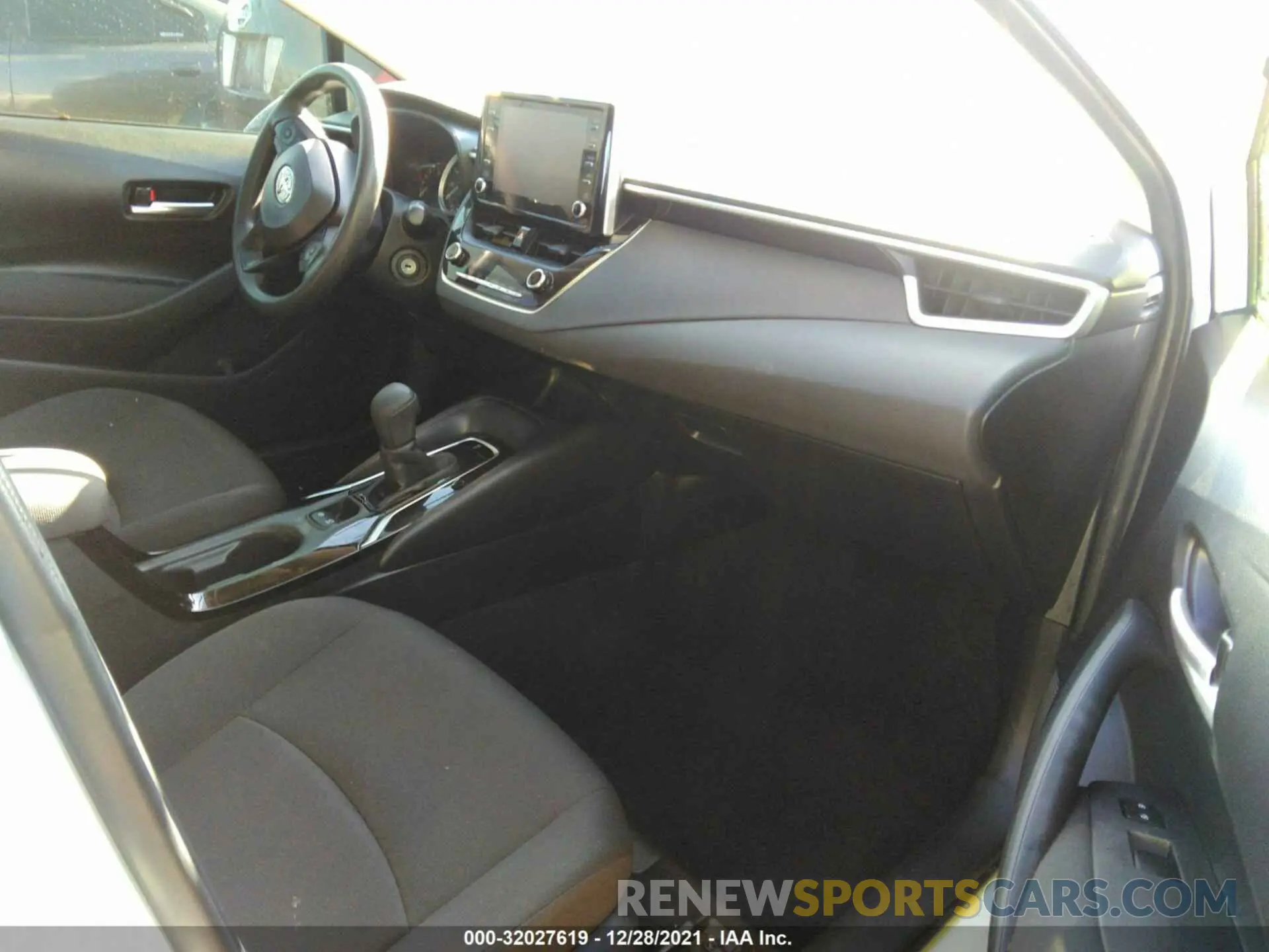 5 fotografías del automóvil dañado JTDEPRAEXLJ093107 TOYOTA COROLLA 2020