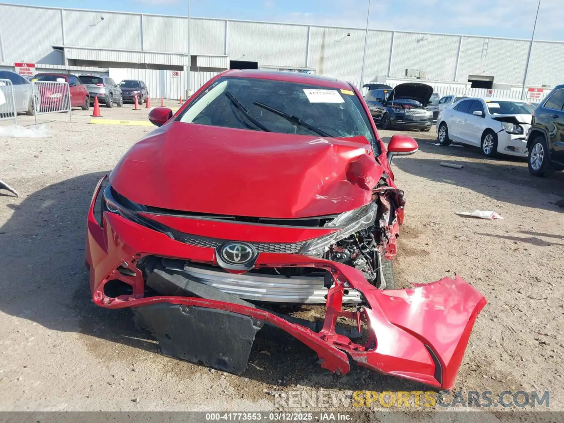 11 fotografías del automóvil dañado JTDFPRAE1LJ005758 TOYOTA COROLLA 2020