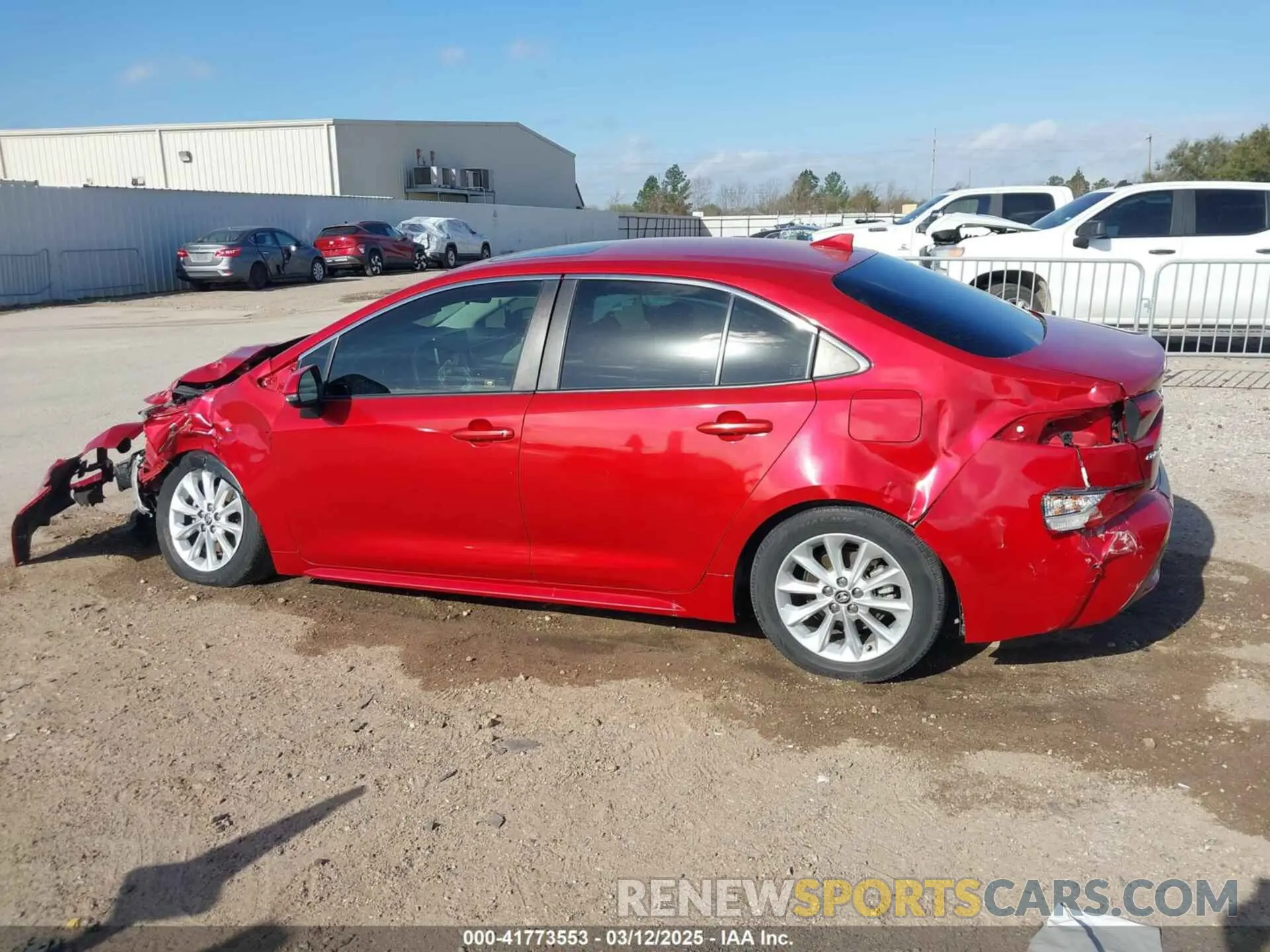 13 fotografías del automóvil dañado JTDFPRAE1LJ005758 TOYOTA COROLLA 2020