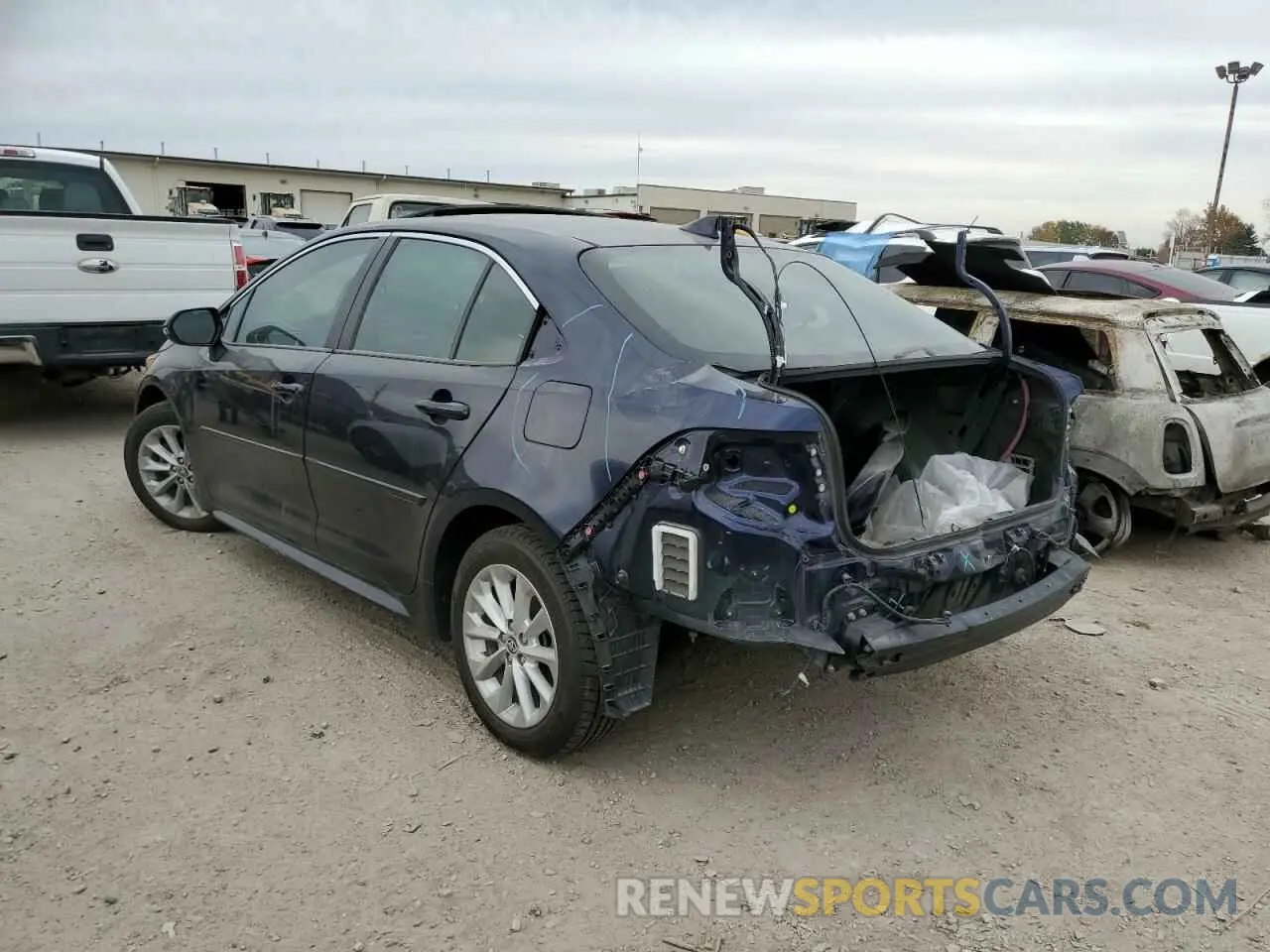 3 fotografías del automóvil dañado JTDFPRAE3LJ082776 TOYOTA COROLLA 2020