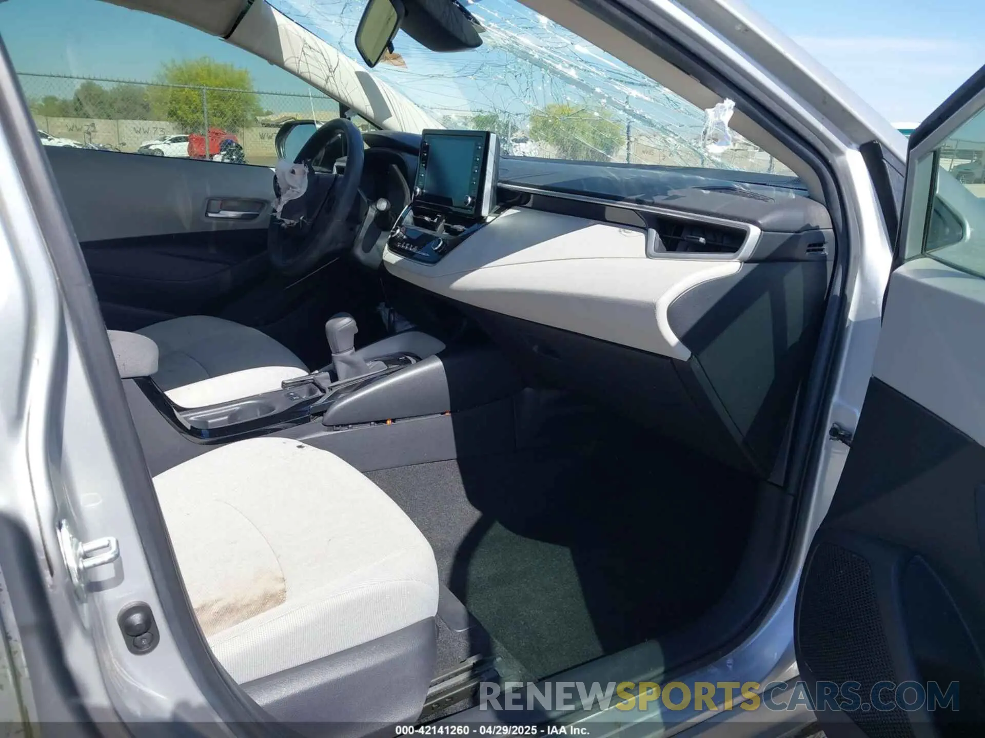 5 fotografías del automóvil dañado JTDHPRAEXLJ035706 TOYOTA COROLLA 2020