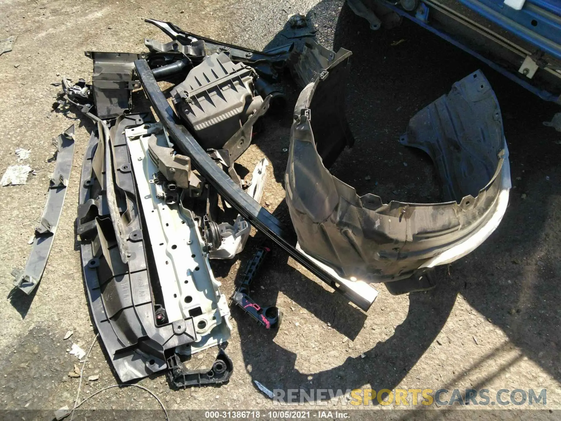 12 fotografías del automóvil dañado JTDM4RCE6LJ035321 TOYOTA COROLLA 2020