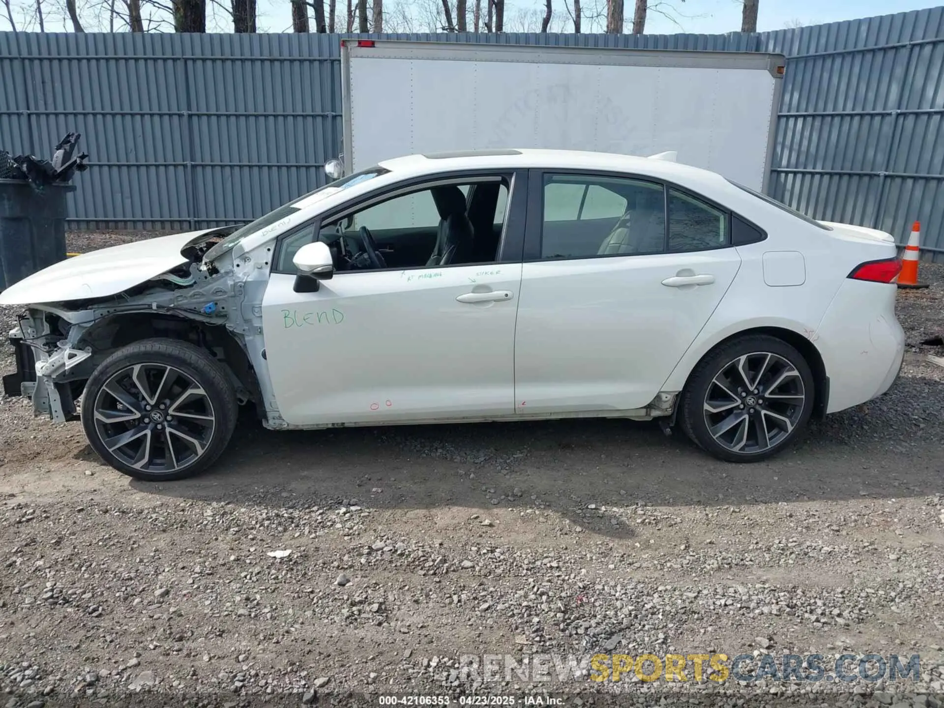 15 fotografías del automóvil dañado JTDP4RCE9LJ000933 TOYOTA COROLLA 2020