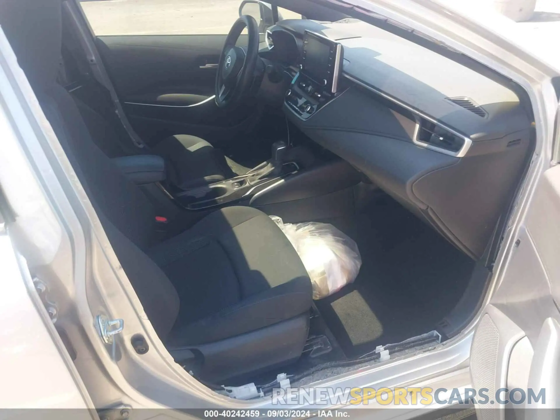 5 fotografías del automóvil dañado JTDP4RCEXLJ019068 TOYOTA COROLLA 2020