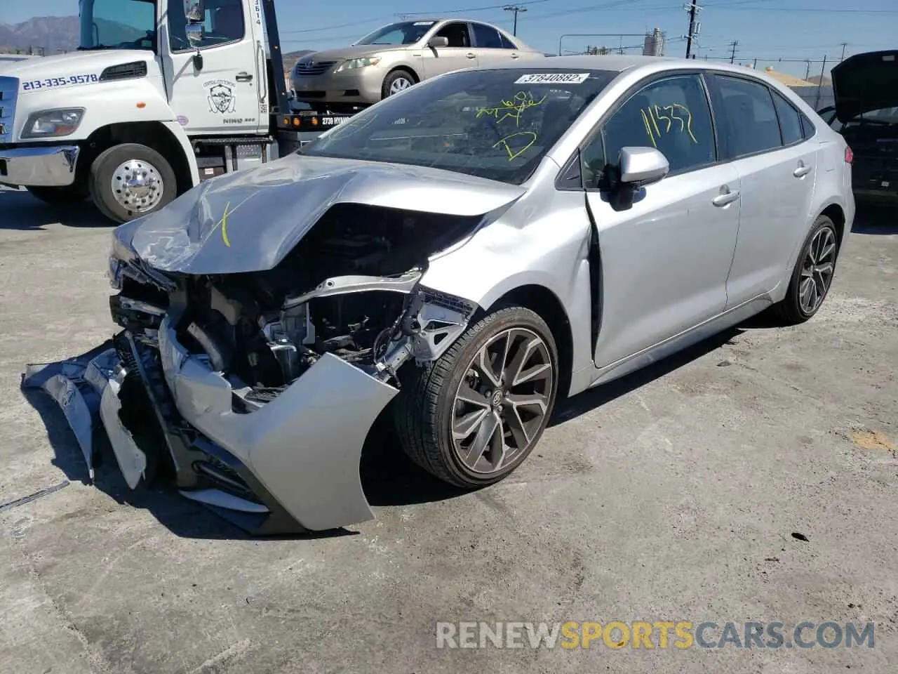 2 fotografías del automóvil dañado JTDS4RCE0LJ032308 TOYOTA COROLLA 2020