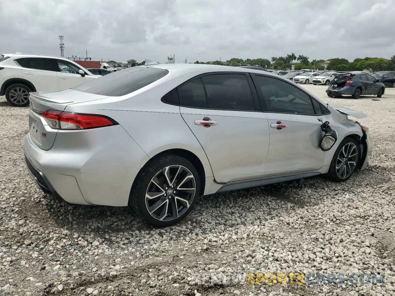 3 fotografías del automóvil dañado JTDS4RCE2LJ021665 TOYOTA COROLLA 2020