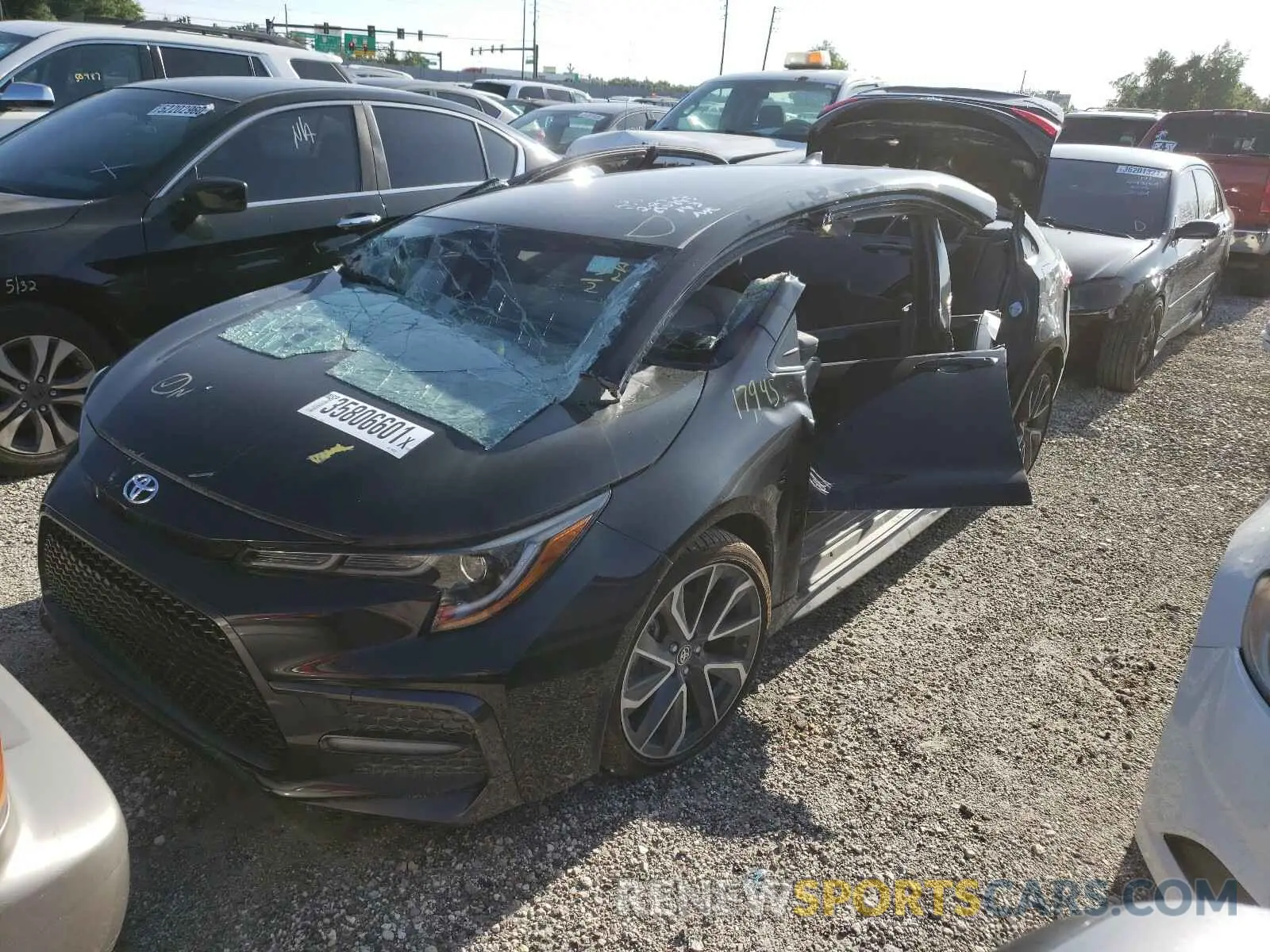 2 fotografías del automóvil dañado JTDS4RCE2LJ053015 TOYOTA COROLLA 2020