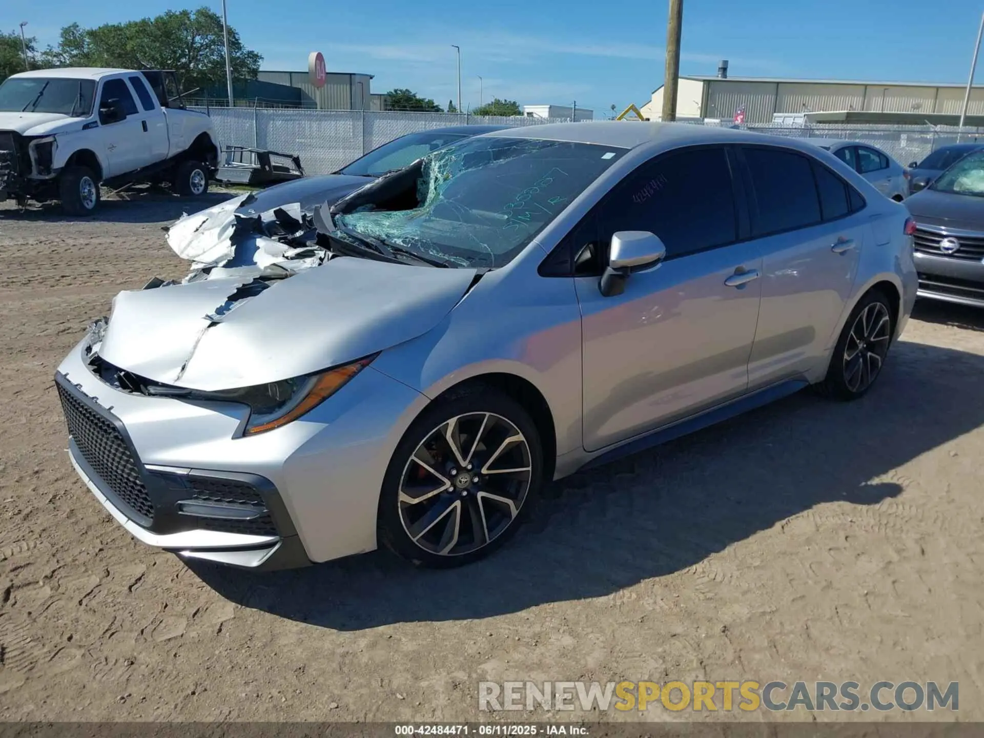 2 fotografías del automóvil dañado JTDS4RCE4LJ035227 TOYOTA COROLLA 2020