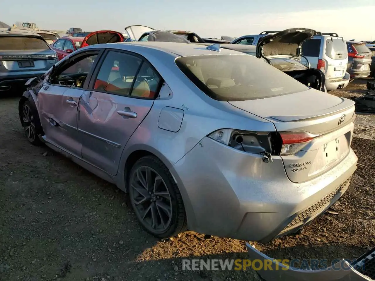 2 fotografías del automóvil dañado JTDS4RCE5LJ001670 TOYOTA COROLLA 2020