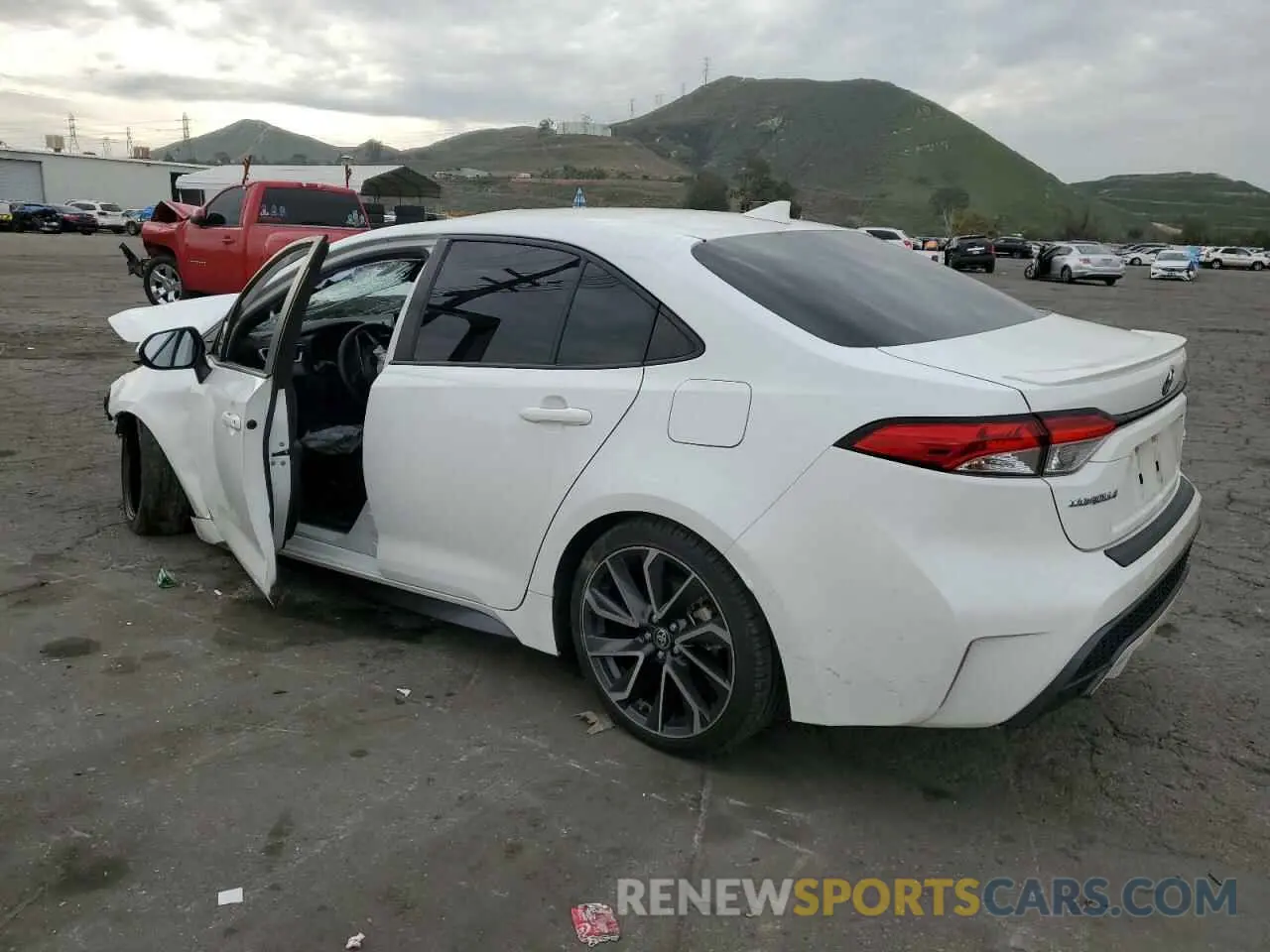 2 fotografías del automóvil dañado JTDS4RCE6LJ006067 TOYOTA COROLLA 2020