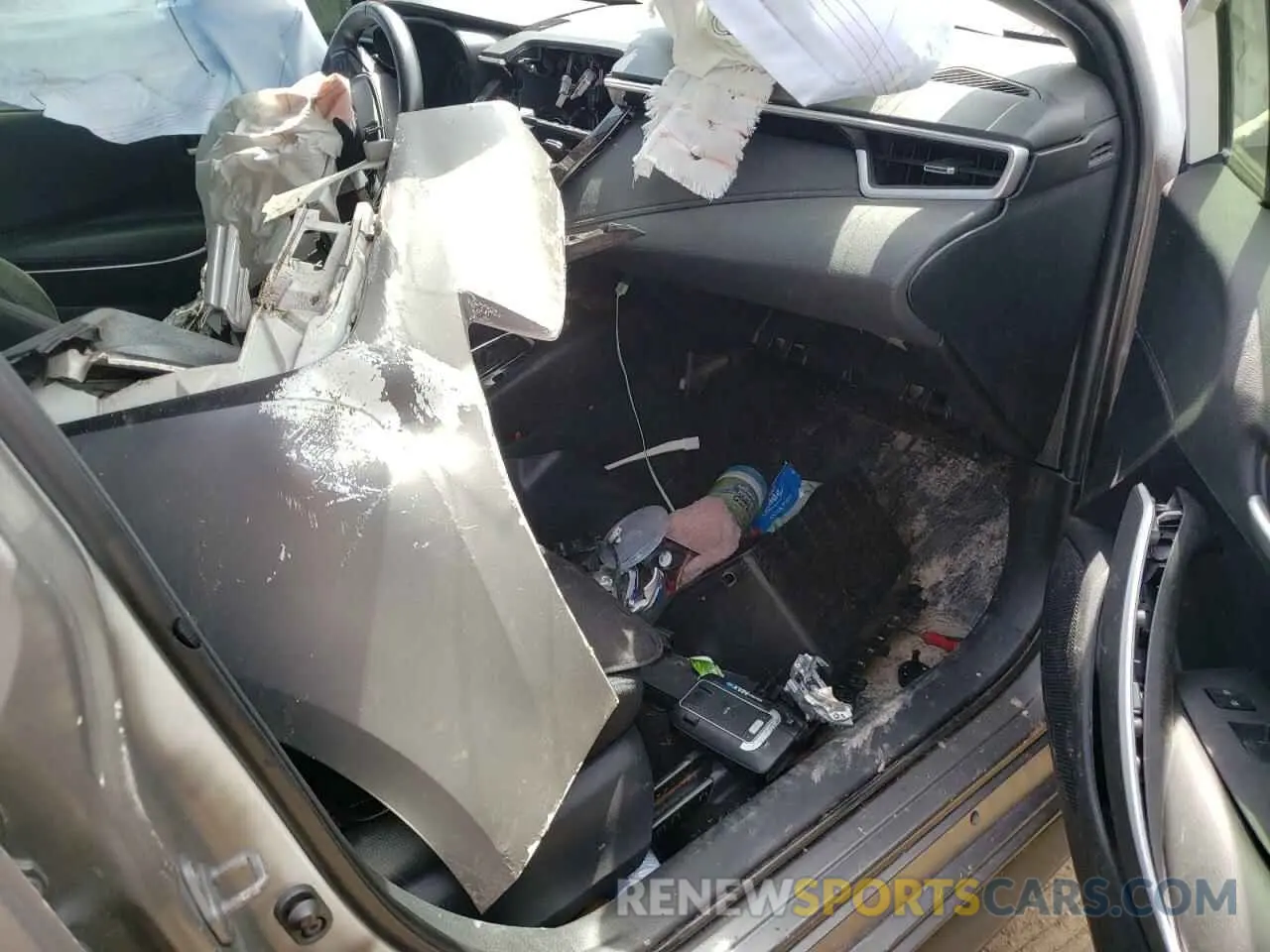 5 fotografías del automóvil dañado JTDS4RCE6LJ010703 TOYOTA COROLLA 2020