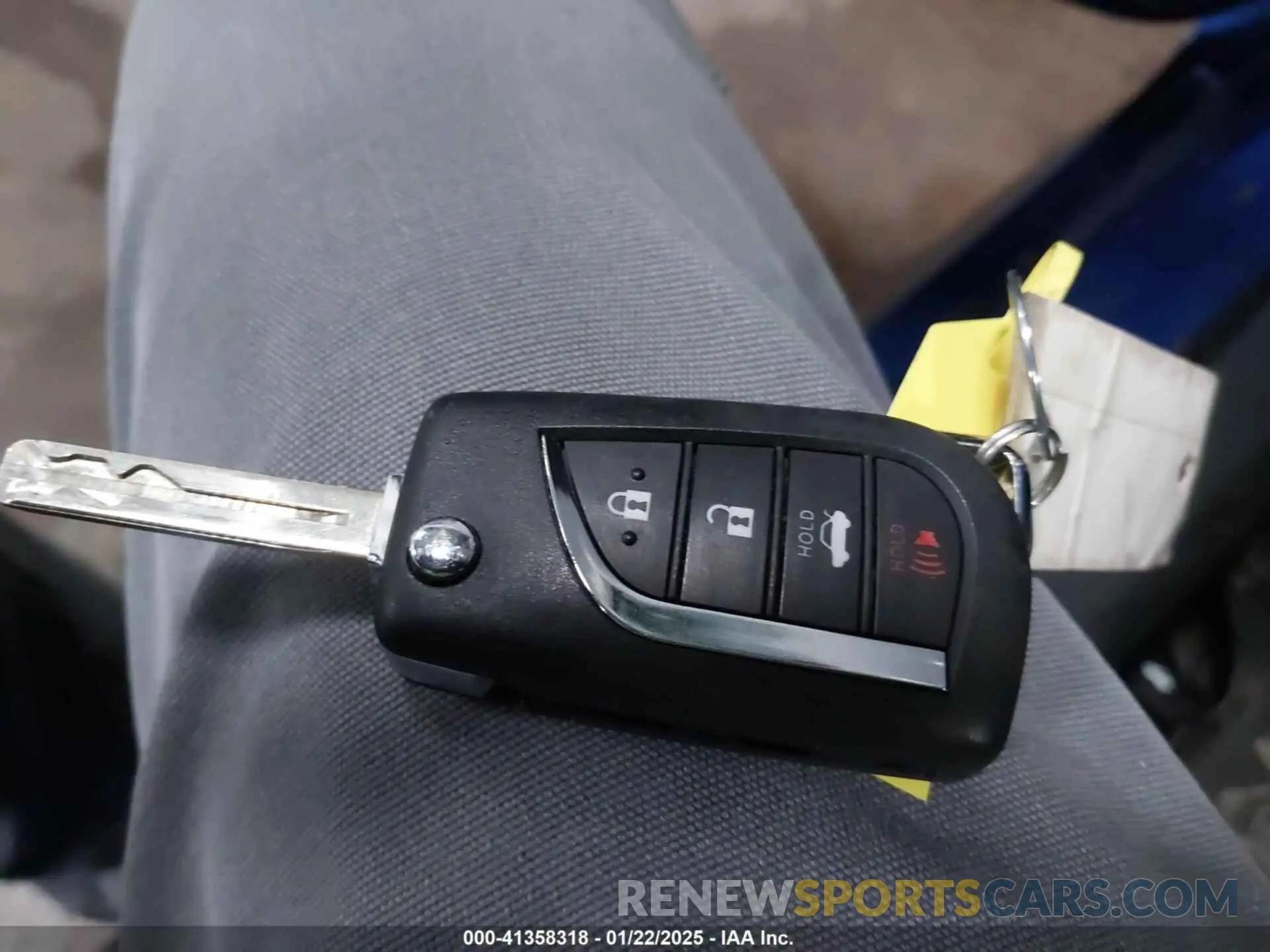 11 fotografías del automóvil dañado JTDS4RCE6LJ041871 TOYOTA COROLLA 2020