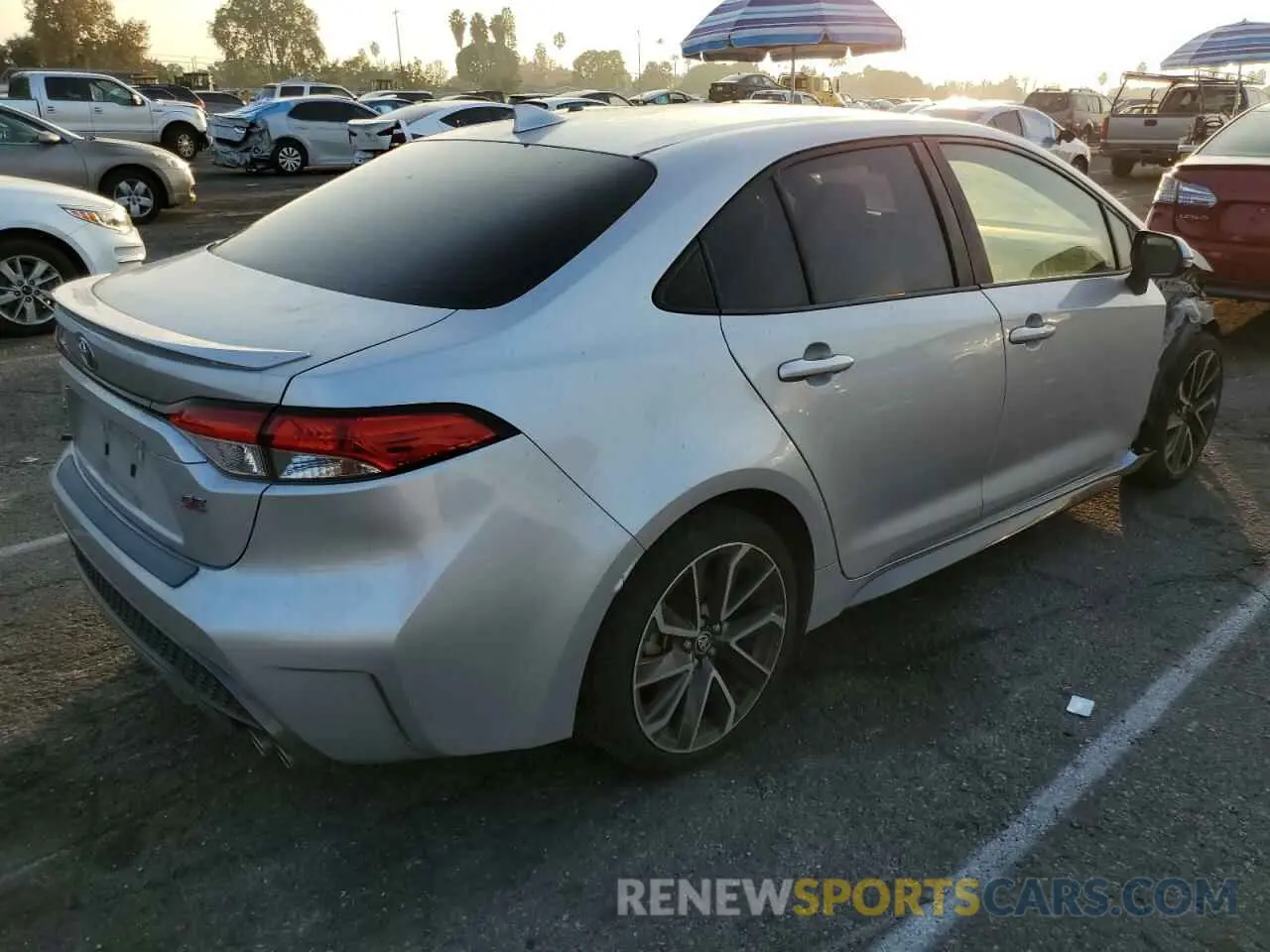3 fotografías del automóvil dañado JTDS4RCE8LJ025462 TOYOTA COROLLA 2020