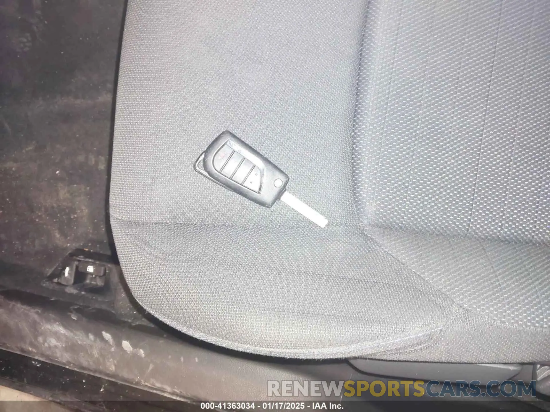 11 fotografías del automóvil dañado JTDS4RCE9LJ036941 TOYOTA COROLLA 2020