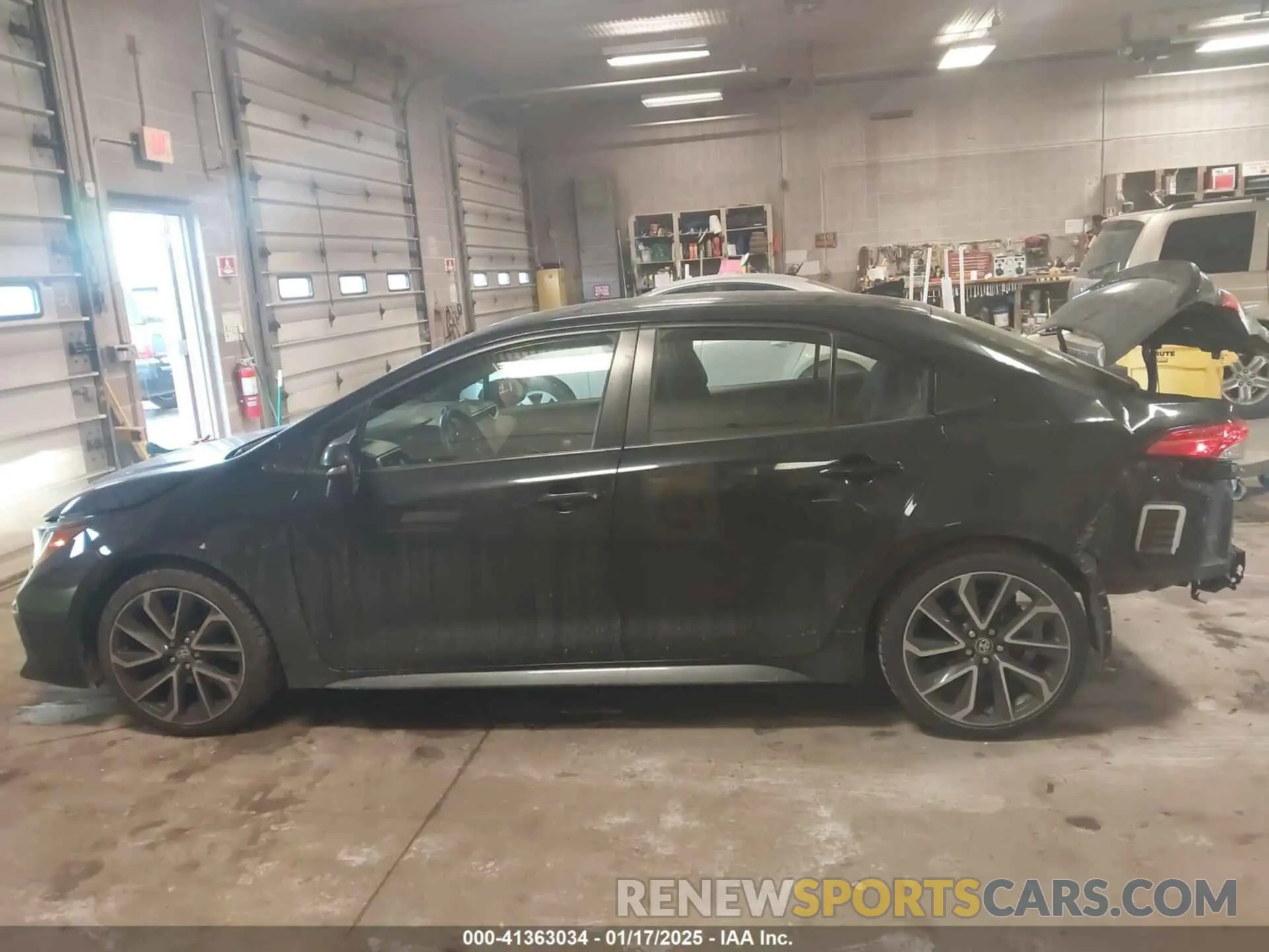 14 fotografías del automóvil dañado JTDS4RCE9LJ036941 TOYOTA COROLLA 2020