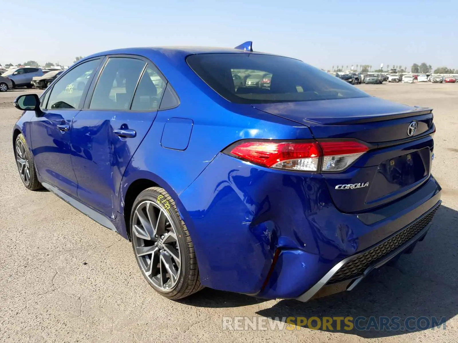 3 fotografías del automóvil dañado JTDS4RCEXLJ017010 TOYOTA COROLLA 2020