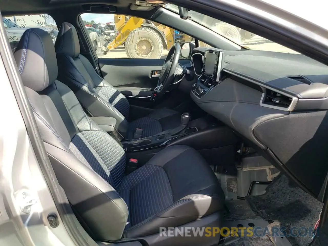 5 fotografías del automóvil dañado JTDT4RCE0LJ025489 TOYOTA COROLLA 2020