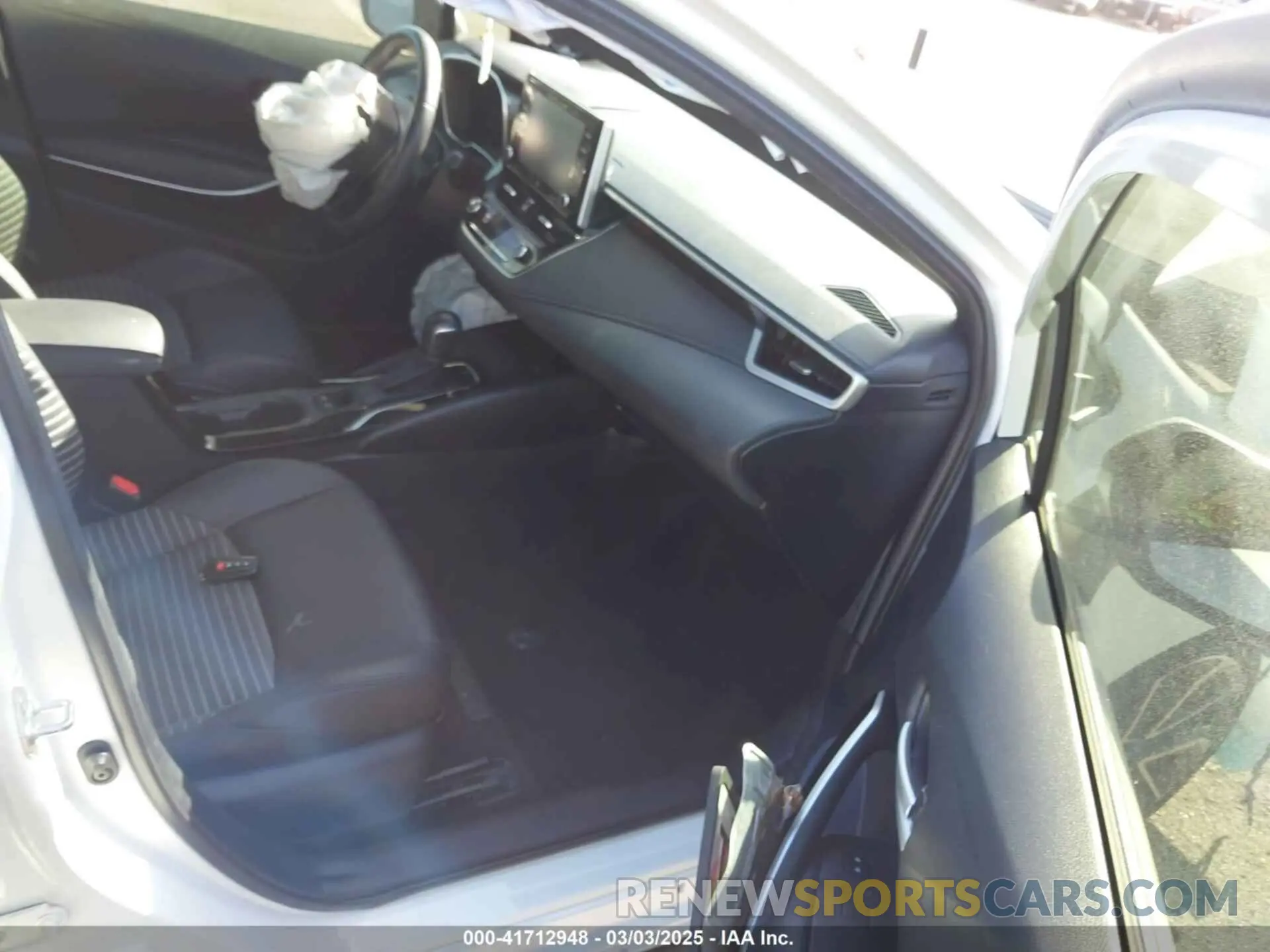 5 fotografías del automóvil dañado JTDT4RCE0LJ035939 TOYOTA COROLLA 2020