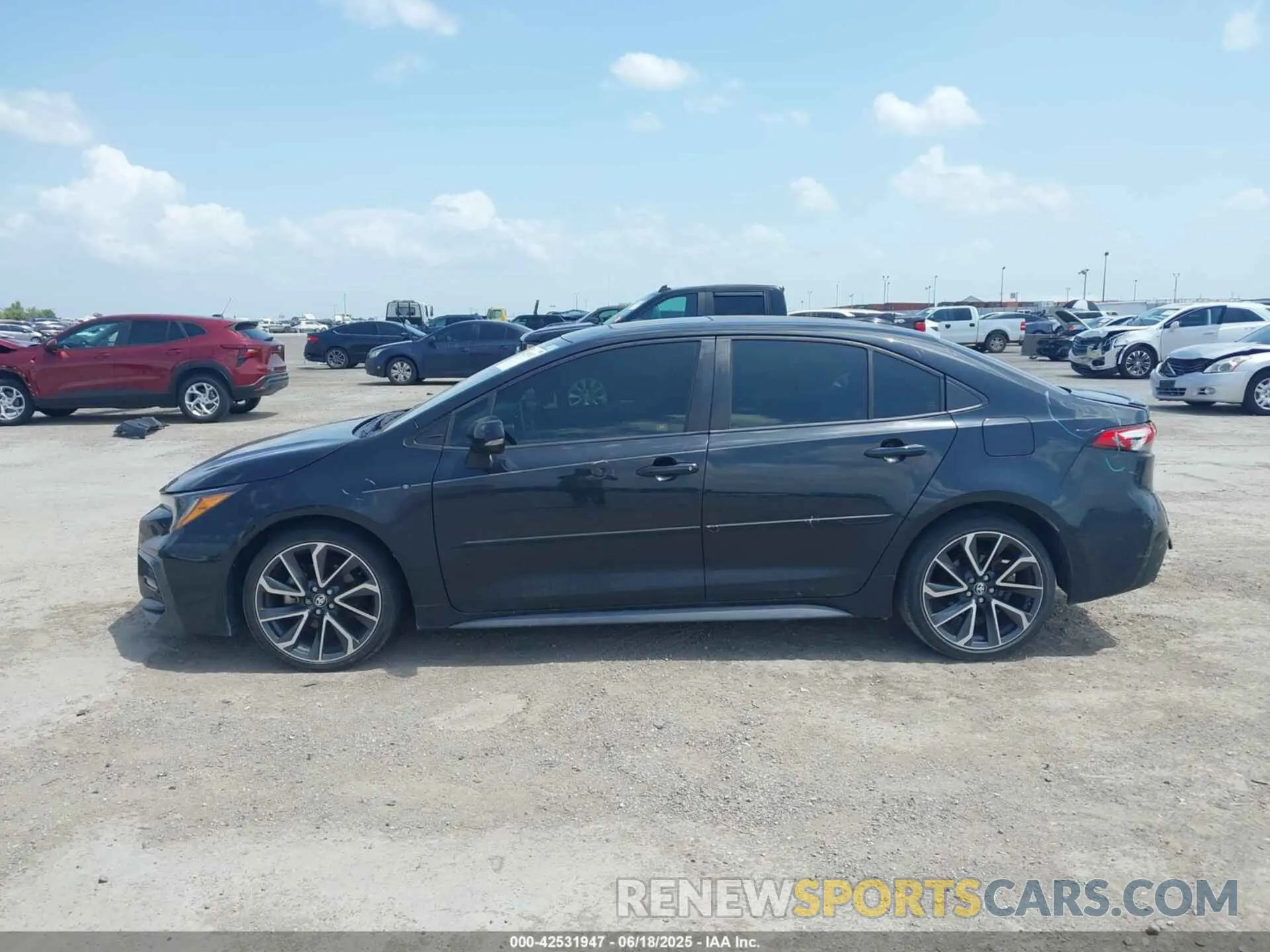 14 fotografías del automóvil dañado JTDT4RCE3LJ003227 TOYOTA COROLLA 2020