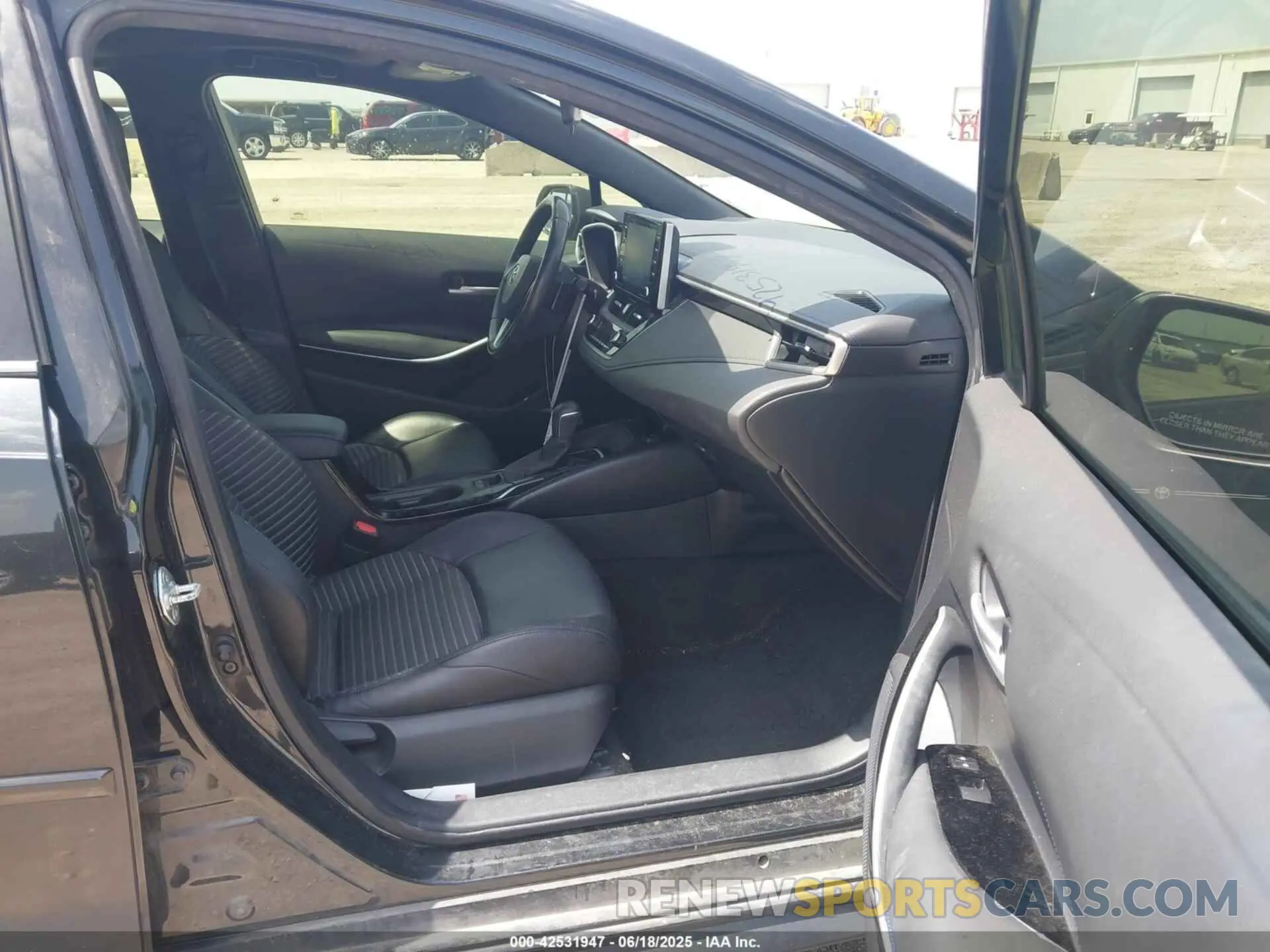 5 fotografías del automóvil dañado JTDT4RCE3LJ003227 TOYOTA COROLLA 2020