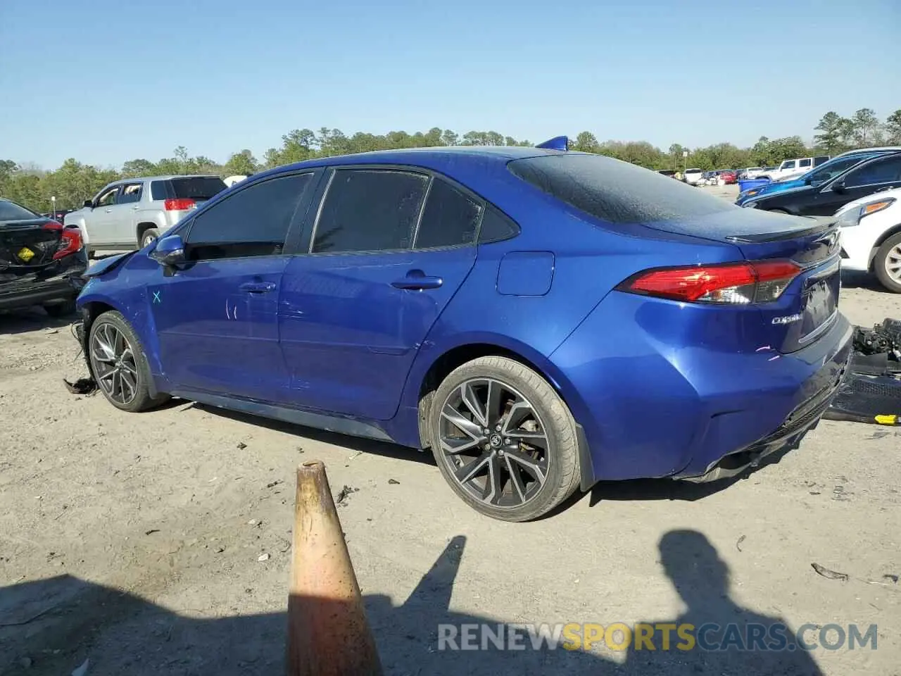 2 fotografías del automóvil dañado JTDT4RCEXLJ010529 TOYOTA COROLLA 2020