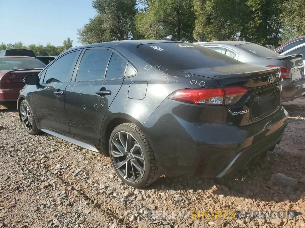 2 fotografías del automóvil dañado JTDT4RCEXLJ013396 TOYOTA COROLLA 2020