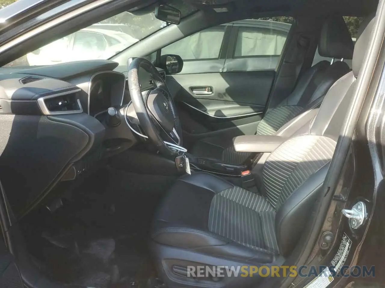 7 fotografías del automóvil dañado JTDT4RCEXLJ013396 TOYOTA COROLLA 2020