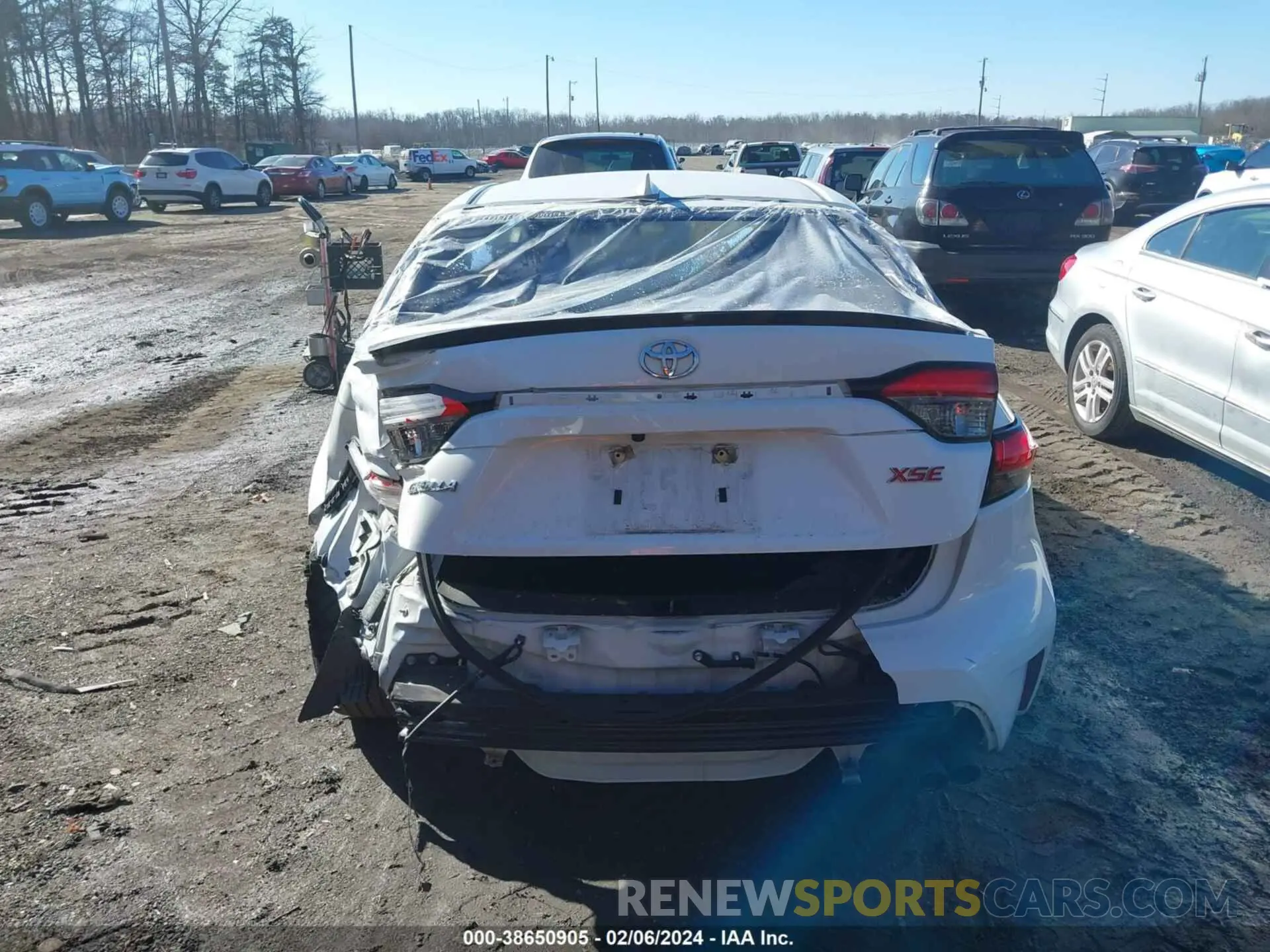 15 fotografías del automóvil dañado JTDT4RCEXLJ036838 TOYOTA COROLLA 2020