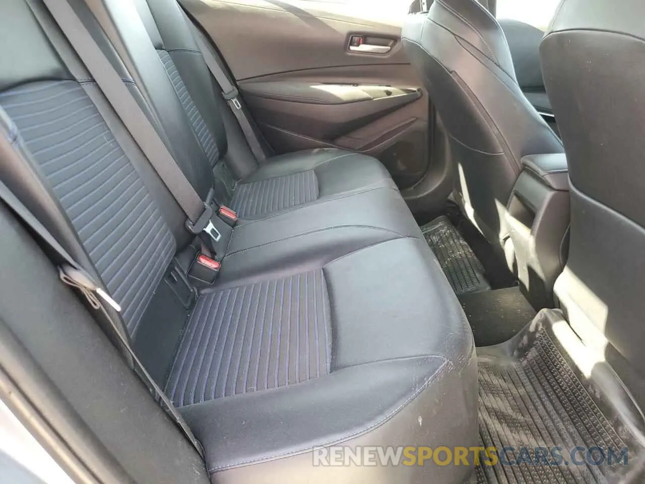 10 fotografías del automóvil dañado JTDT4RCEXLJ038167 TOYOTA COROLLA 2020
