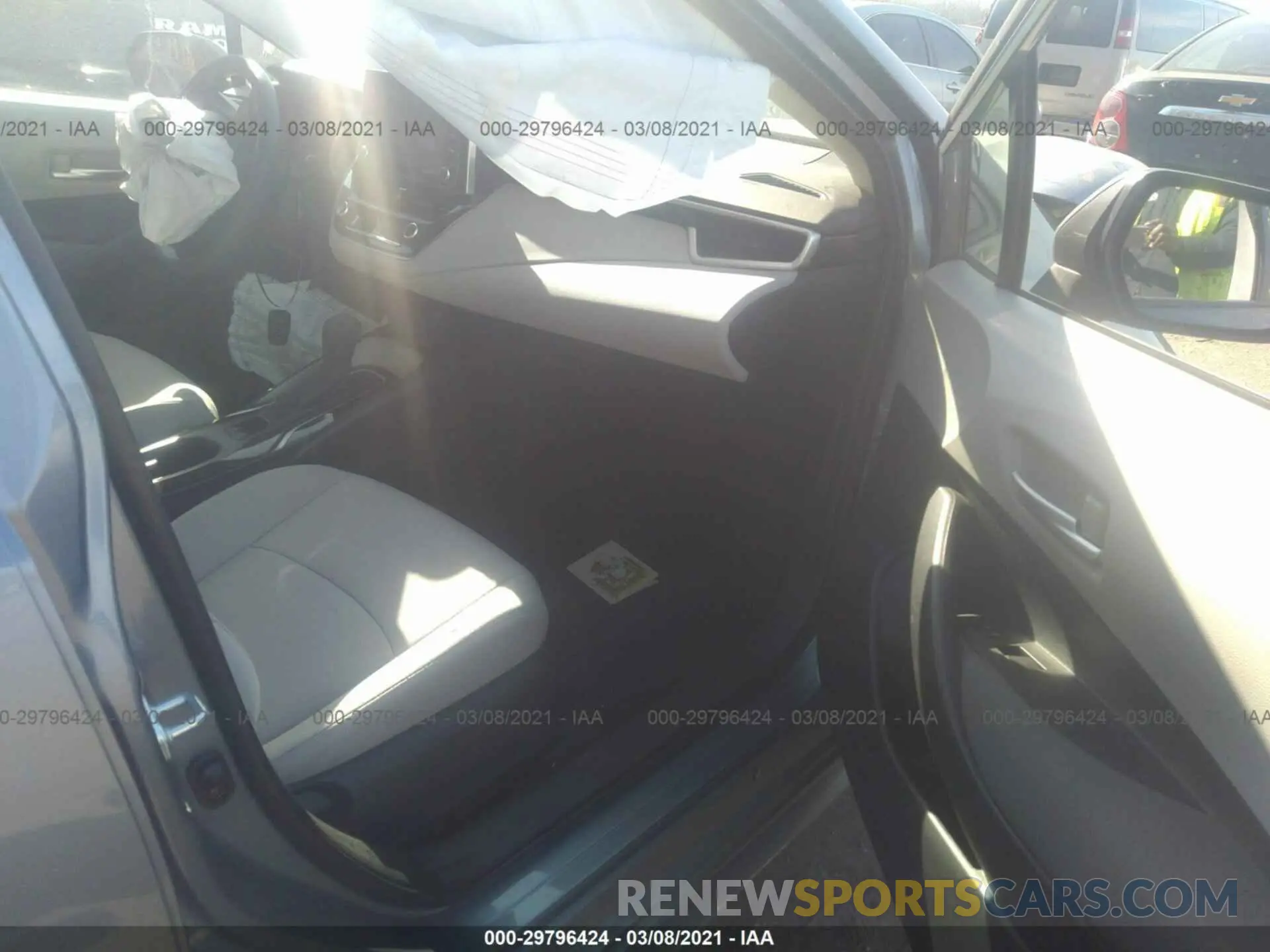 5 fotografías del automóvil dañado JTDVPRAE6LJ097137 TOYOTA COROLLA 2020