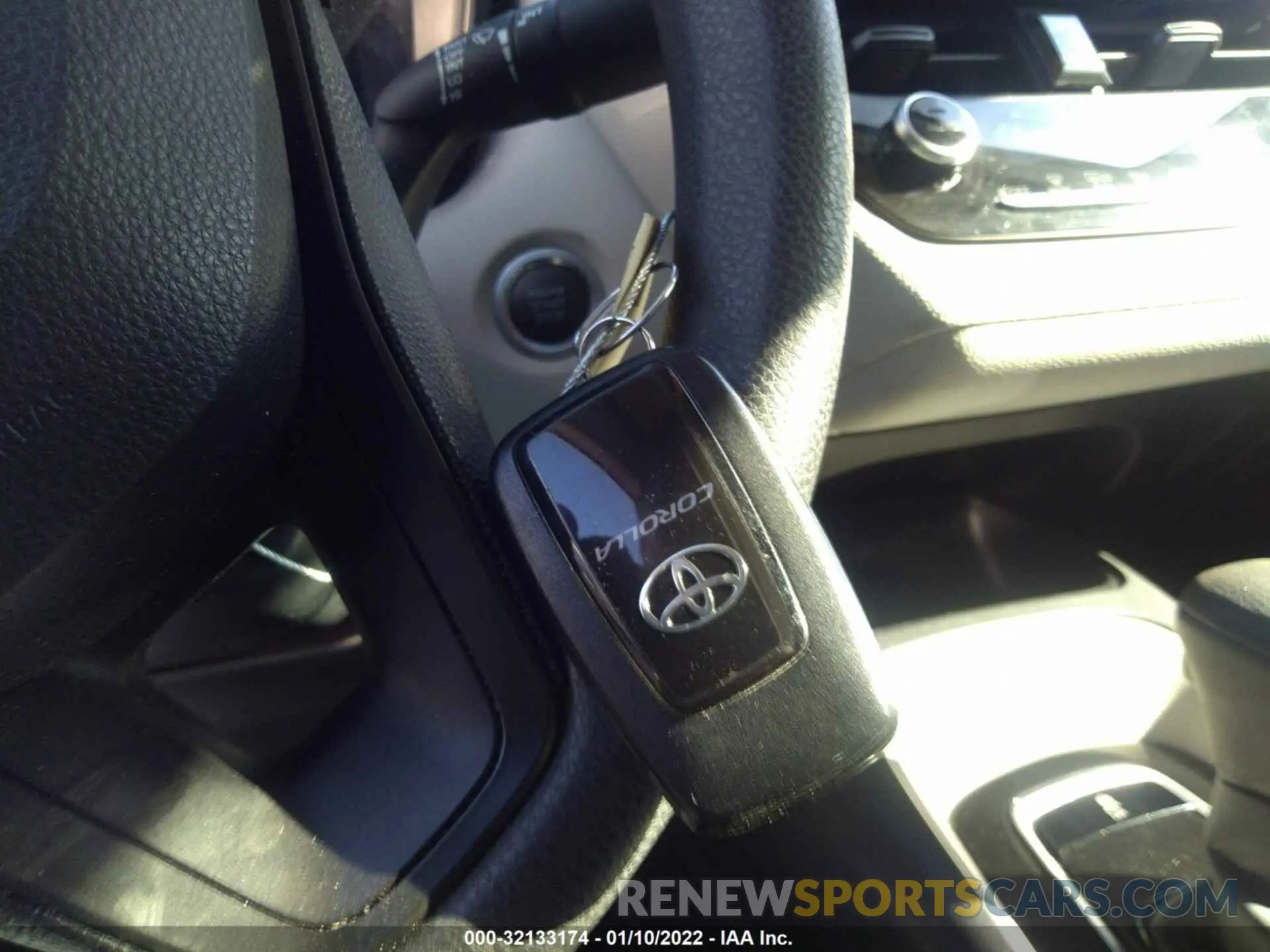 11 fotografías del automóvil dañado JTDVPRAE9LJ088786 TOYOTA COROLLA 2020