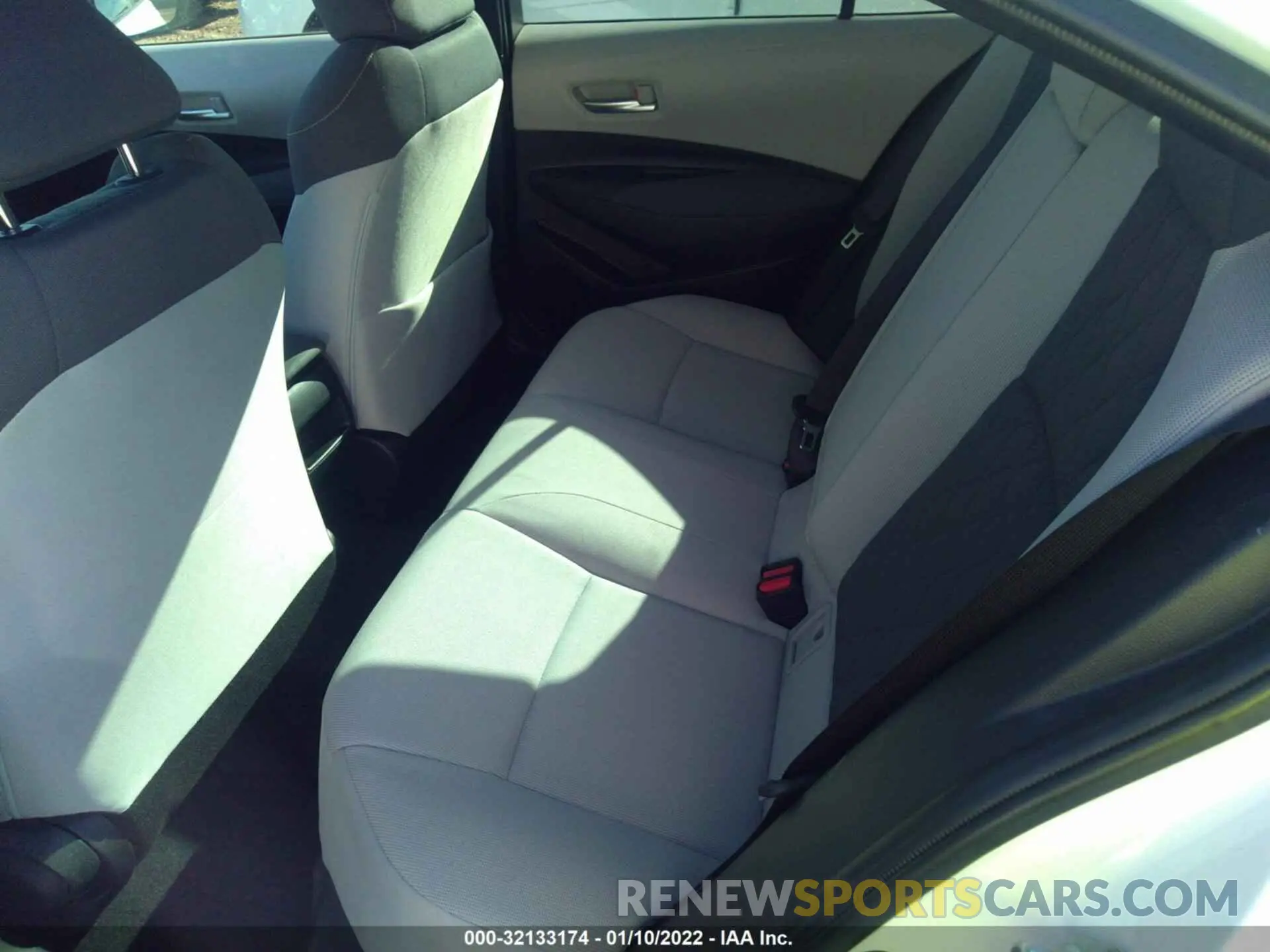 8 fotografías del automóvil dañado JTDVPRAE9LJ088786 TOYOTA COROLLA 2020
