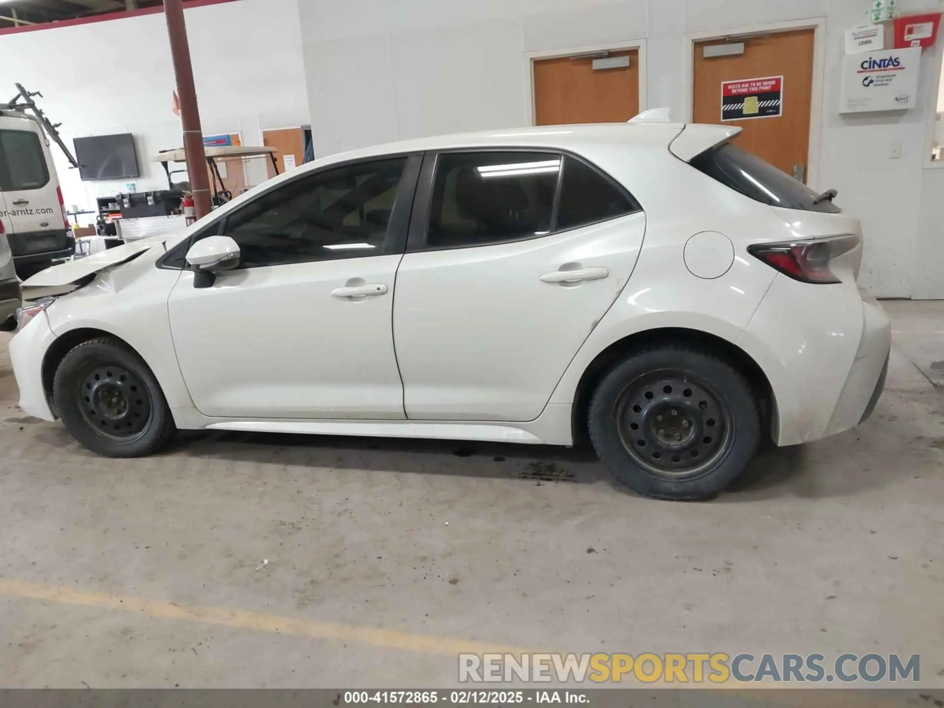 14 fotografías del automóvil dañado JTNA4RBE3L3090264 TOYOTA COROLLA 2020