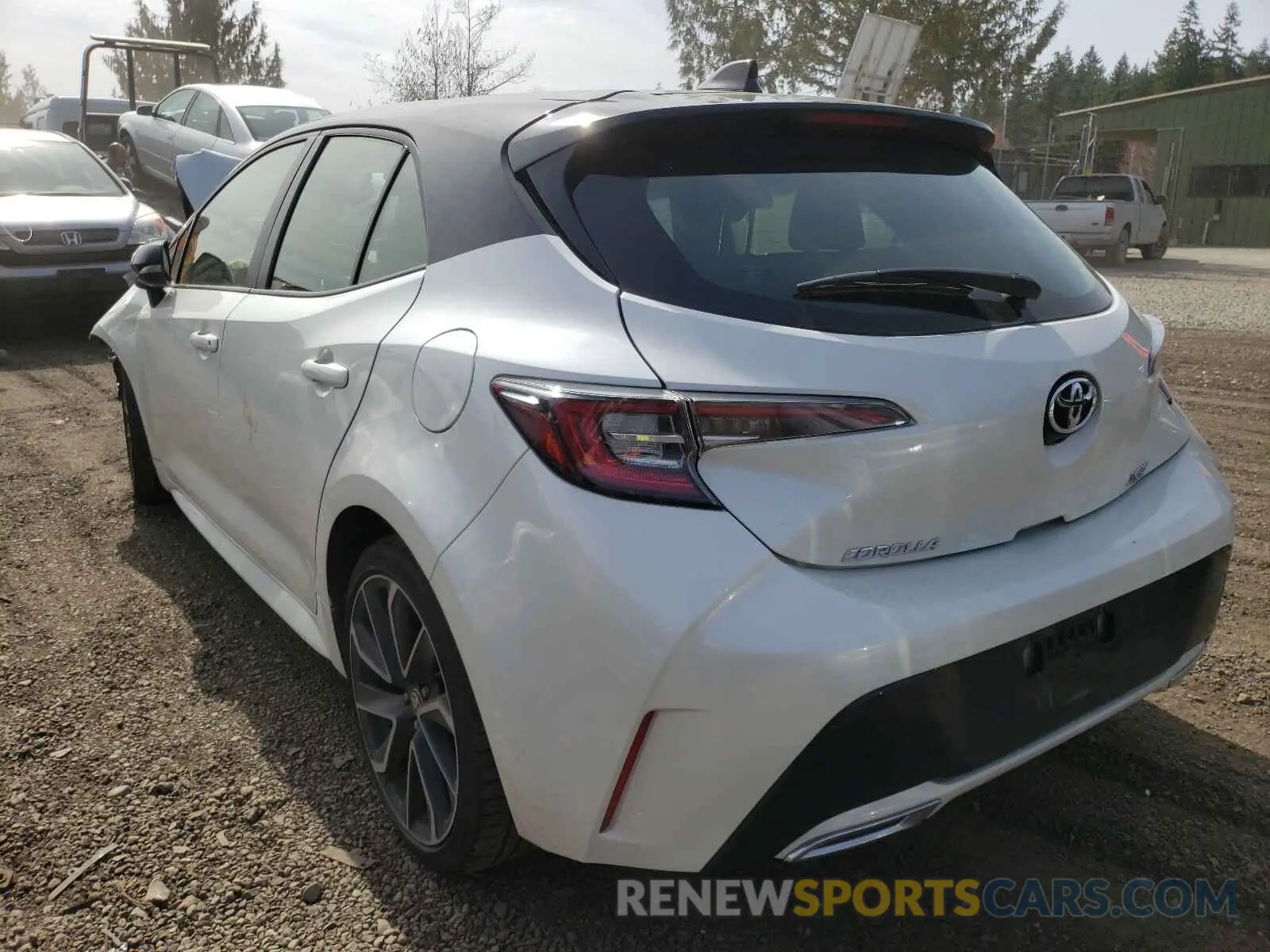 3 fotografías del automóvil dañado JTNA4RBE7L3076741 TOYOTA COROLLA 2020