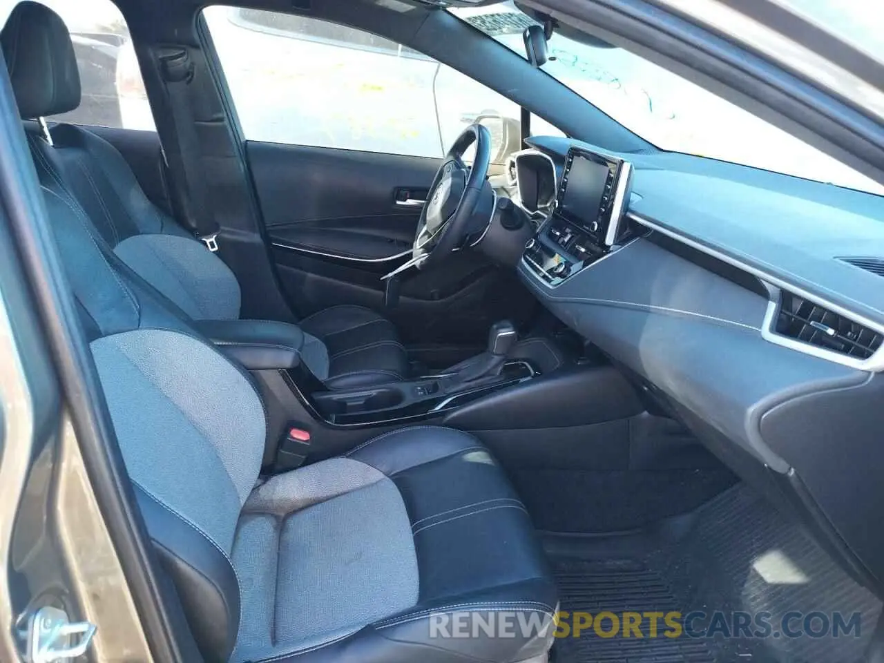 5 fotografías del automóvil dañado JTNC4RBE4L3104200 TOYOTA COROLLA 2020