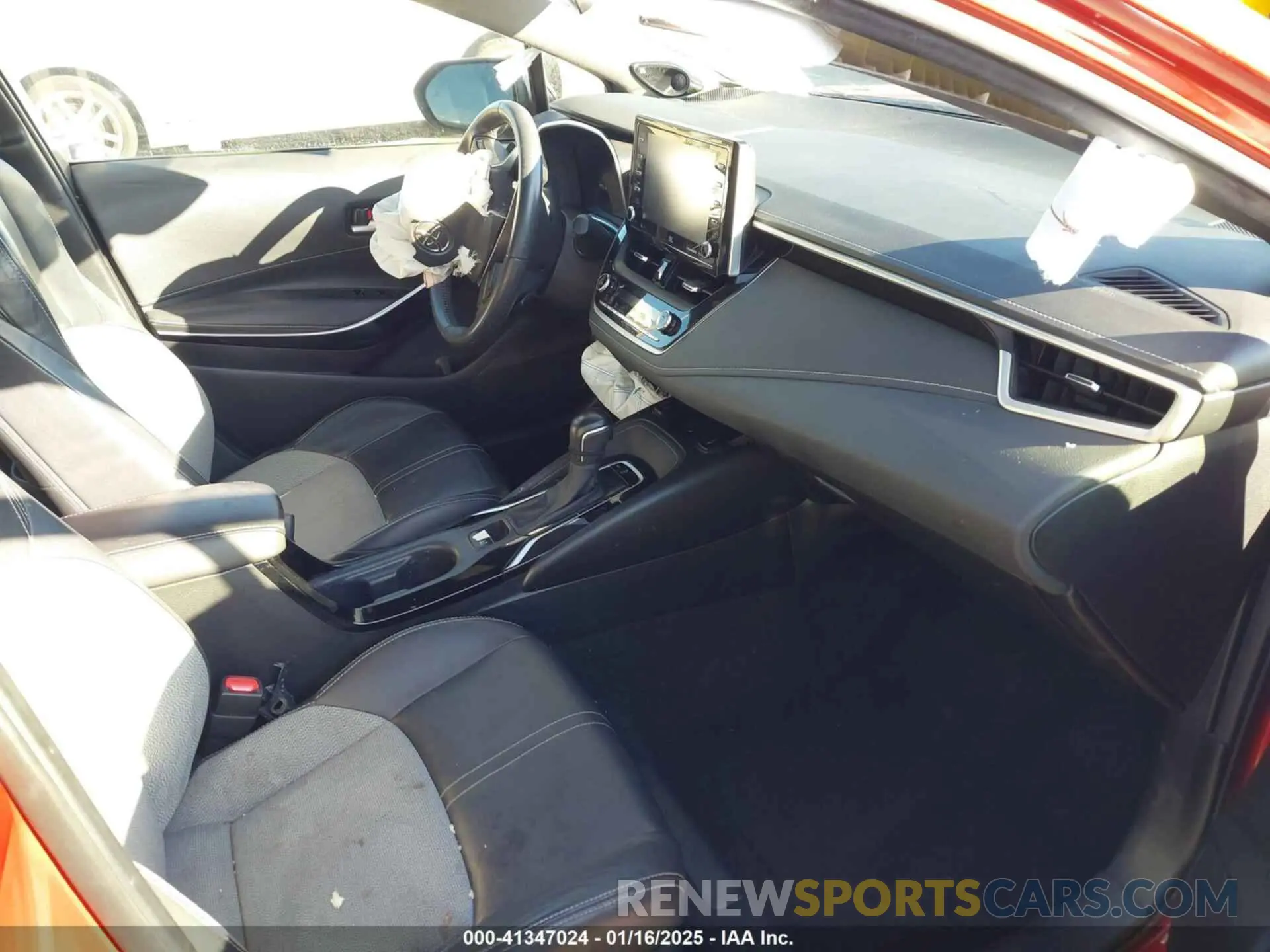 5 fotografías del automóvil dañado JTNC4RBE5L3073569 TOYOTA COROLLA 2020