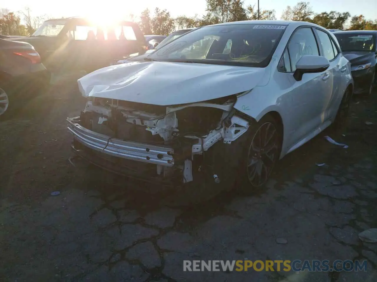 2 fotografías del automóvil dañado JTNC4RBEXL3090979 TOYOTA COROLLA 2020