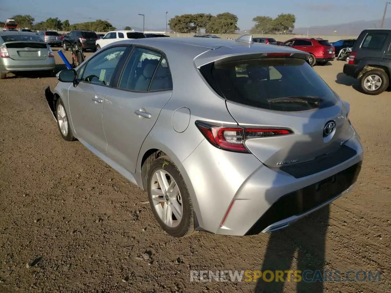 3 fotografías del automóvil dañado JTND4RBE1L3090244 TOYOTA COROLLA 2020