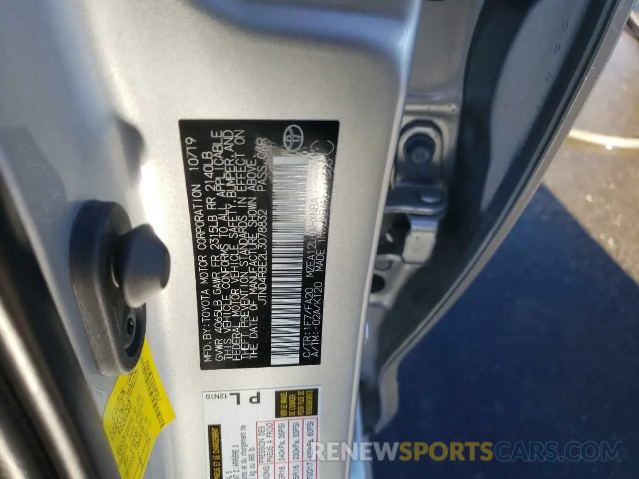 12 fotografías del automóvil dañado JTND4RBE2L3078832 TOYOTA COROLLA 2020