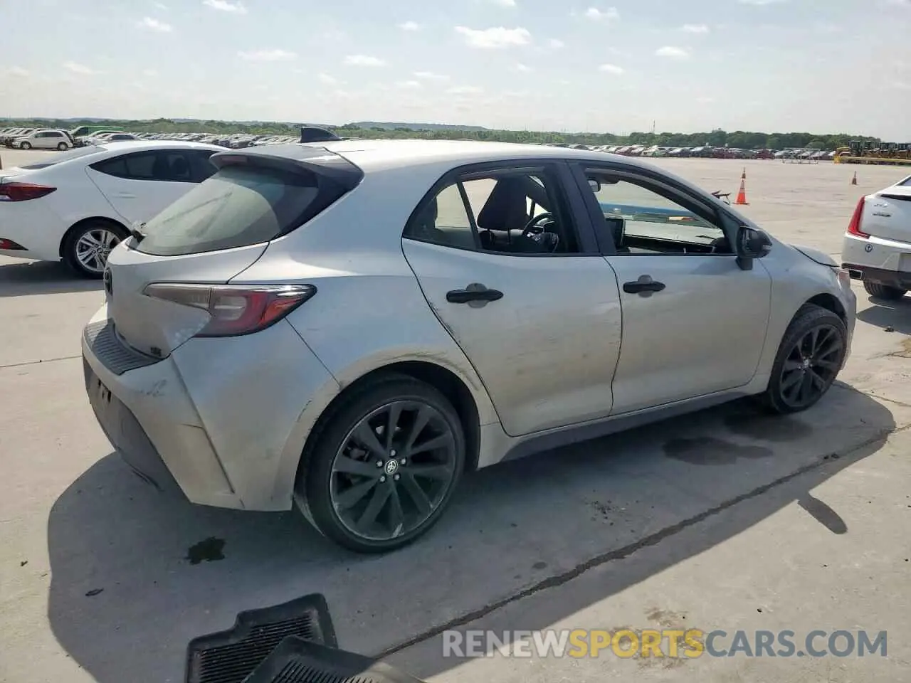 3 fotografías del automóvil dañado JTND4RBE4L3080565 TOYOTA COROLLA 2020