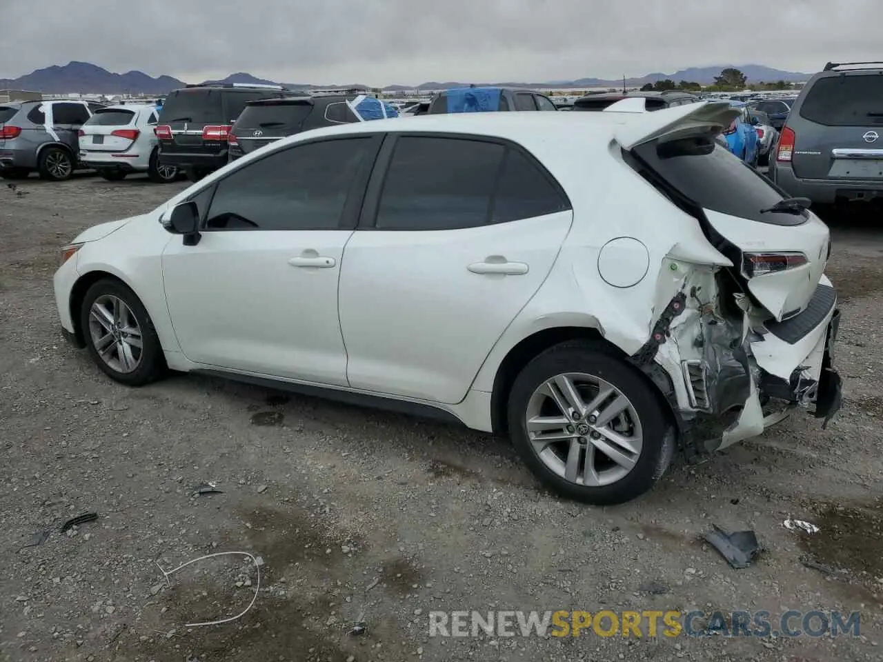 2 fotografías del automóvil dañado JTND4RBE6L3094242 TOYOTA COROLLA 2020