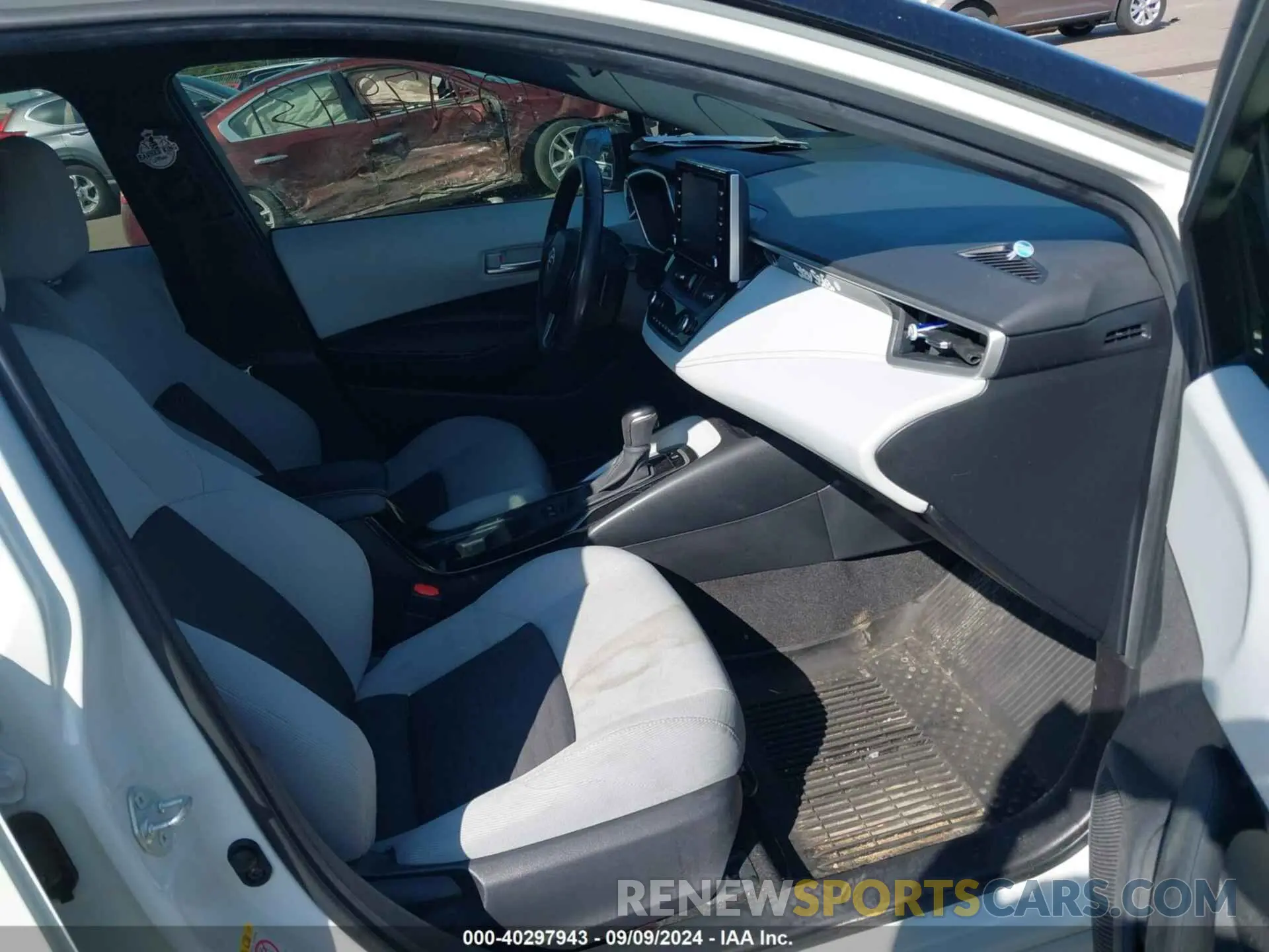 5 fotografías del automóvil dañado JTND4RBE7L3093519 TOYOTA COROLLA 2020