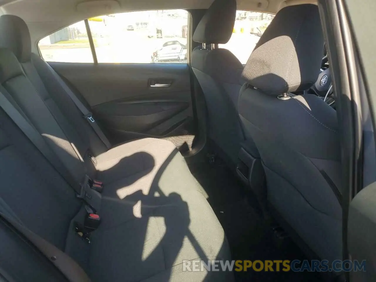 10 fotografías del automóvil dañado 5YFBPMBE6MP175773 TOYOTA COROLLA 2021